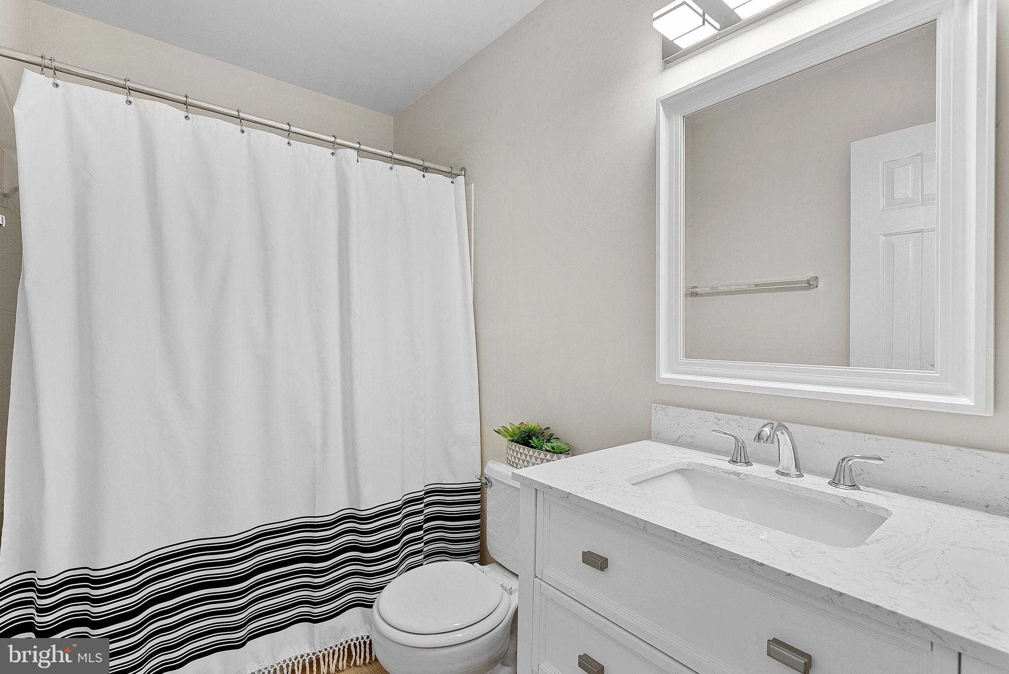 20392 Farmgate Ter photo 37