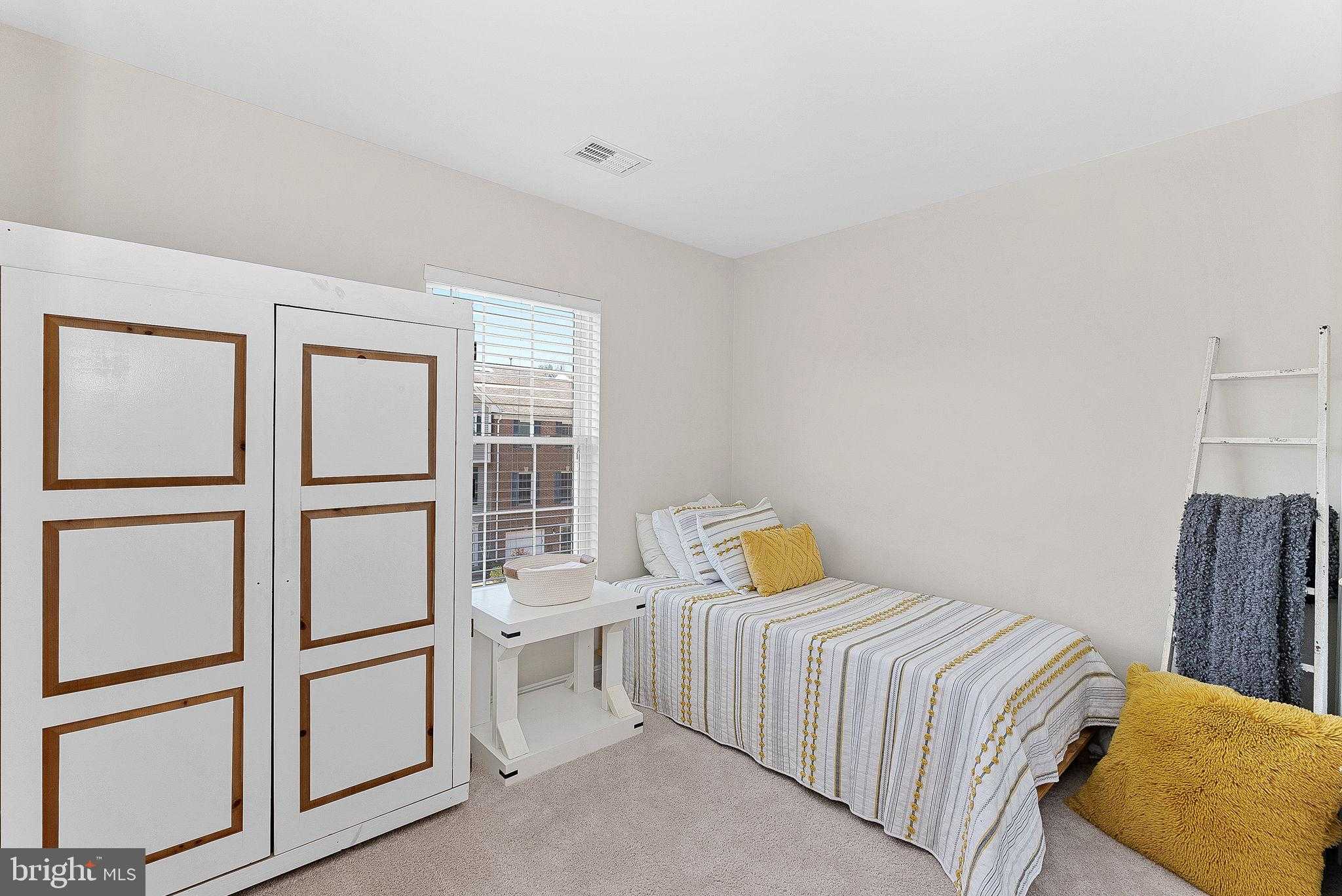 20392 Farmgate Ter photo 38