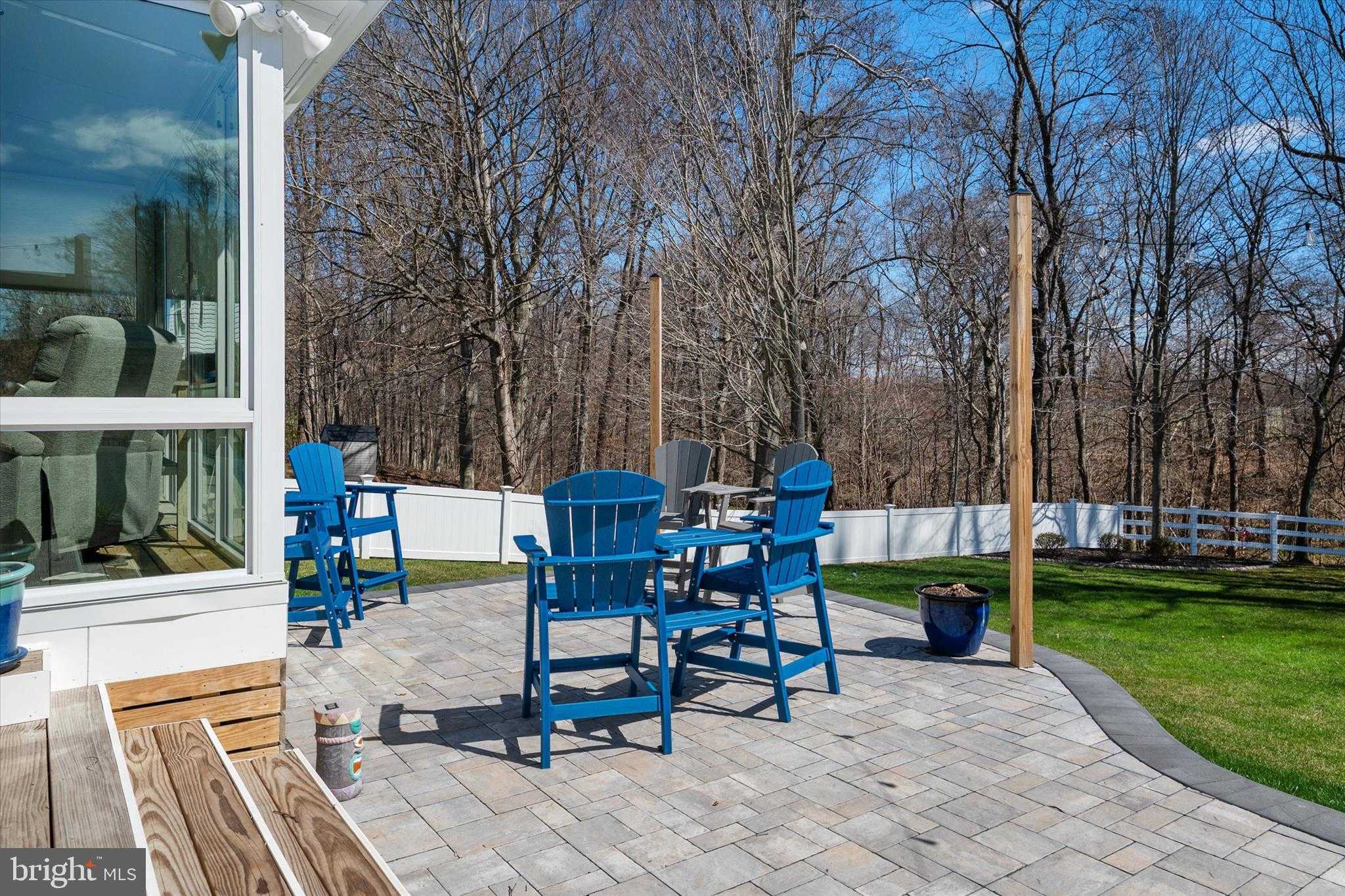 209 N Brook Dr photo 47