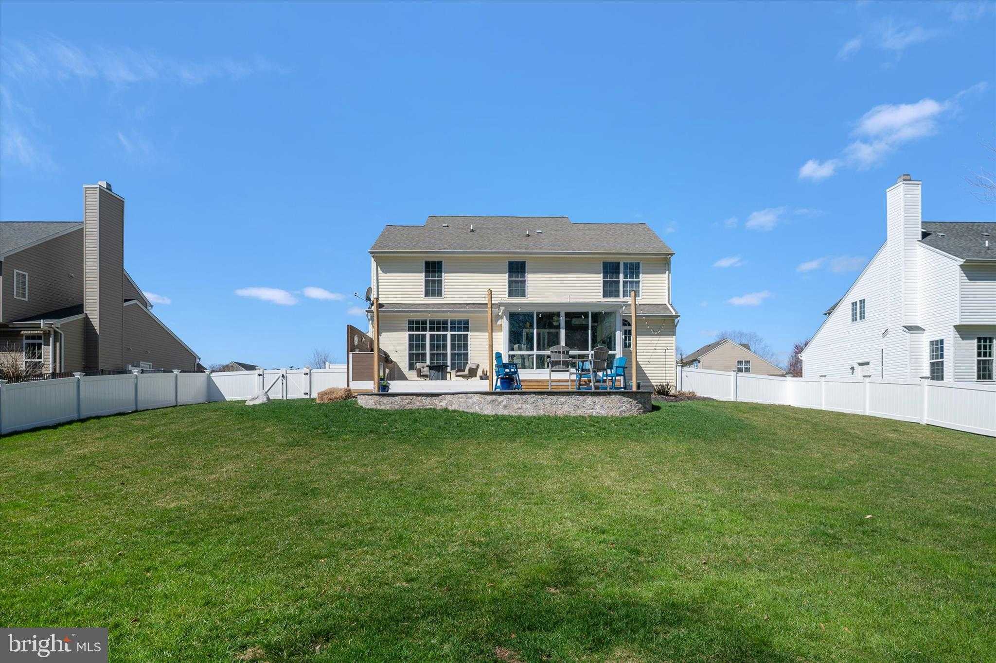 209 N Brook Dr photo 51