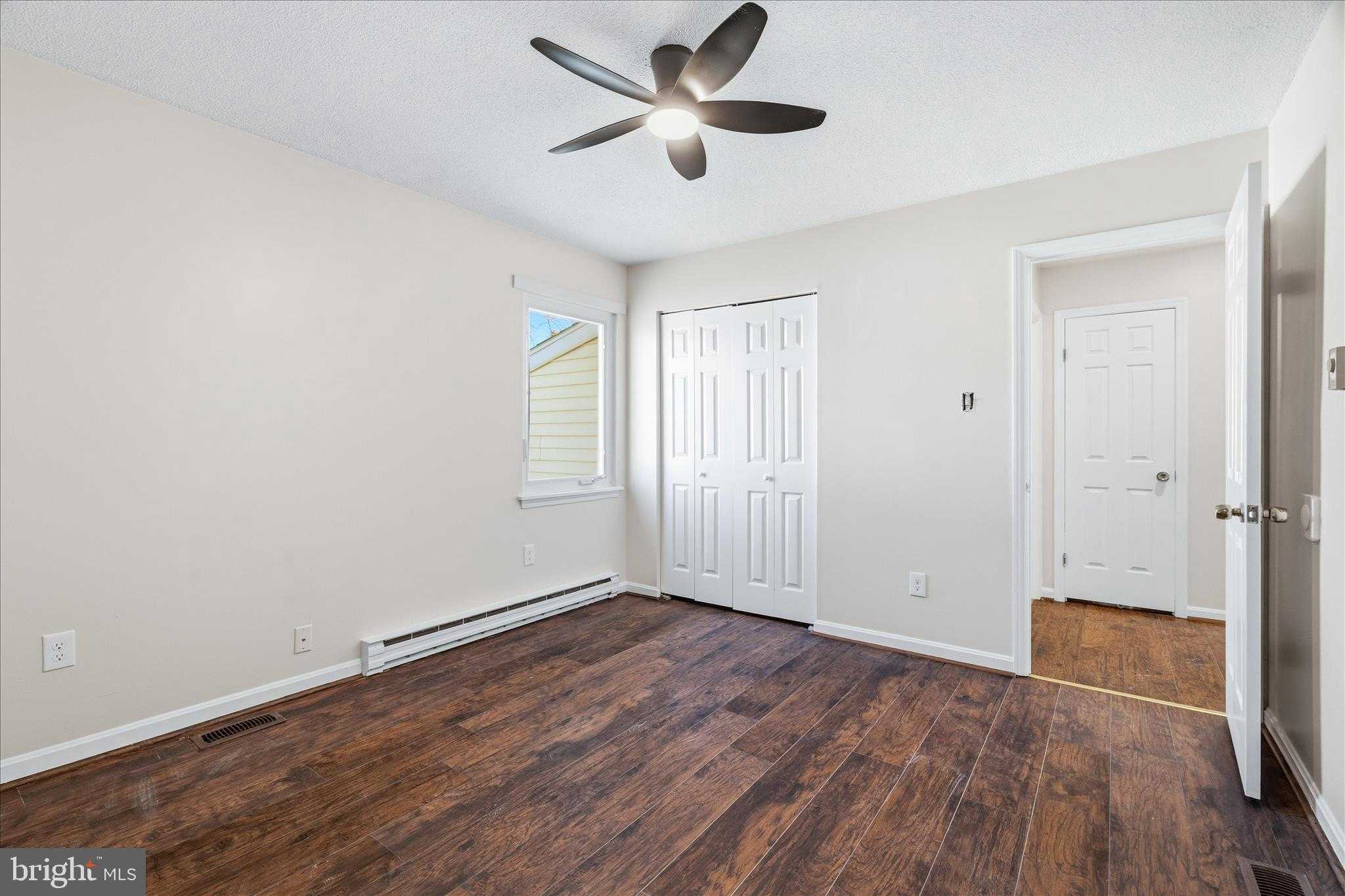 75 Fulton Ave photo 12