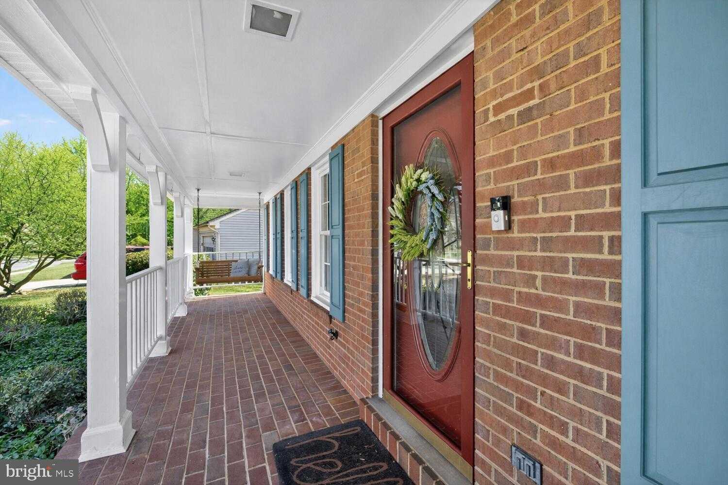 7923 Donegal Ln photo 4