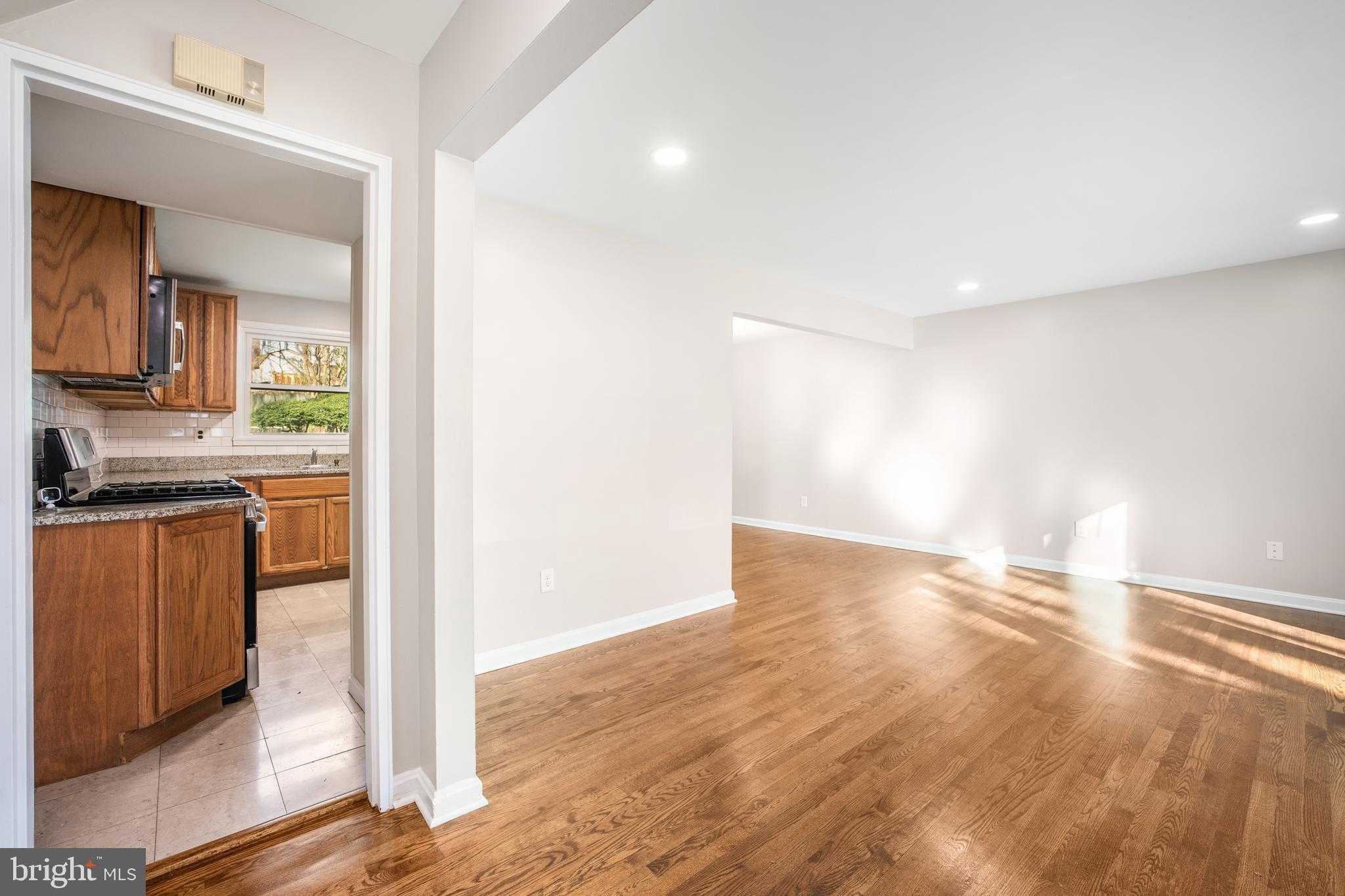 13306 Grenoble Dr photo 7