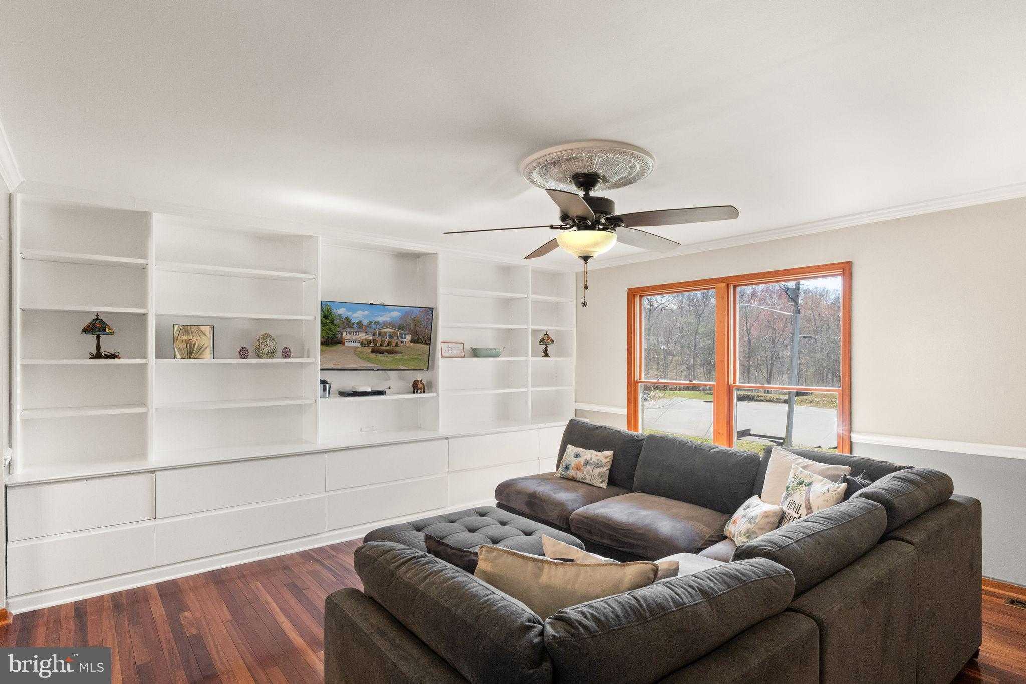 9000 Forestview Dr photo 8