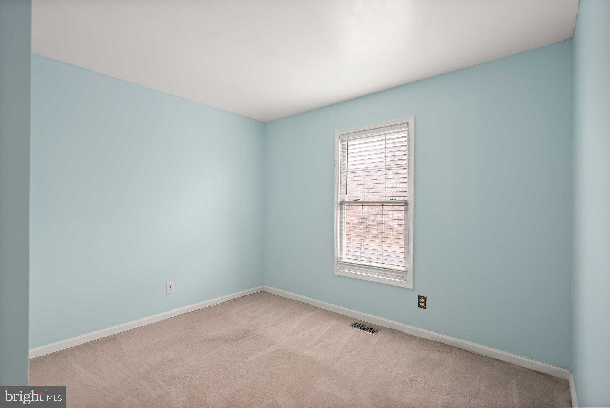 11186 Privates CT photo 22