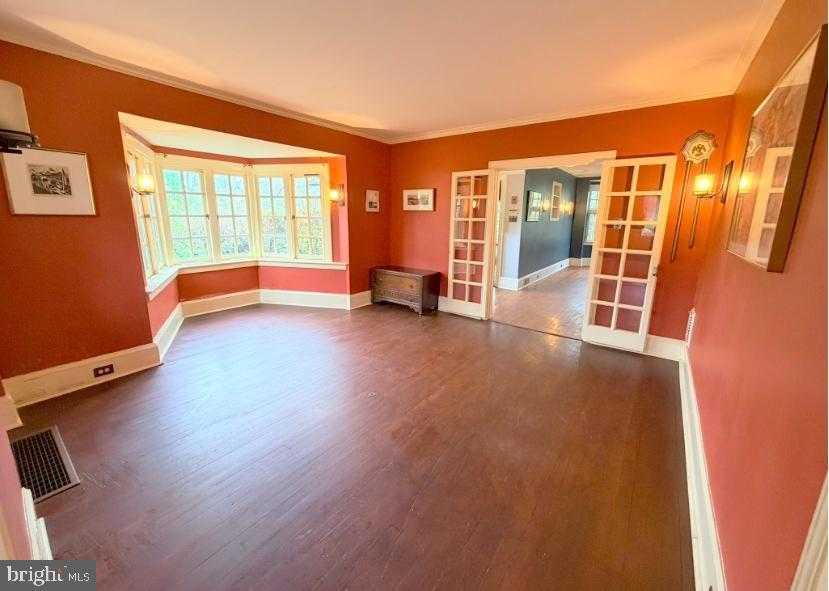 3130 W Penn St photo 18