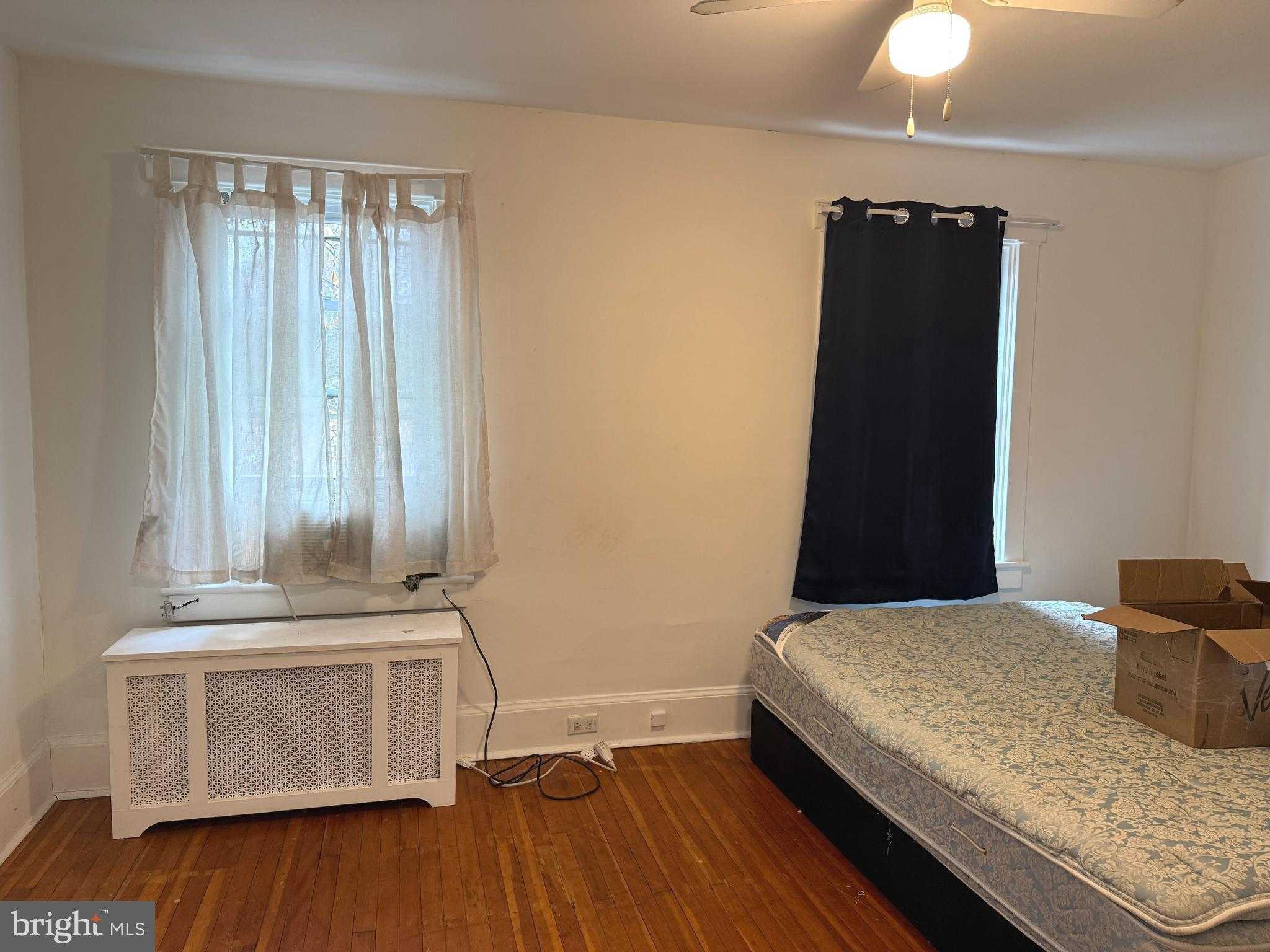 2020 Holly St photo 20