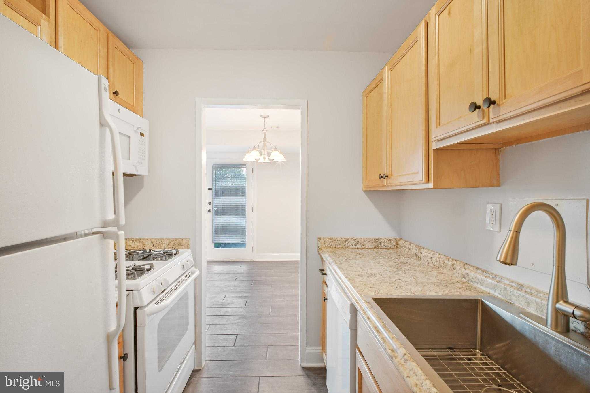 3701 5th St S Apt 106 photo 12