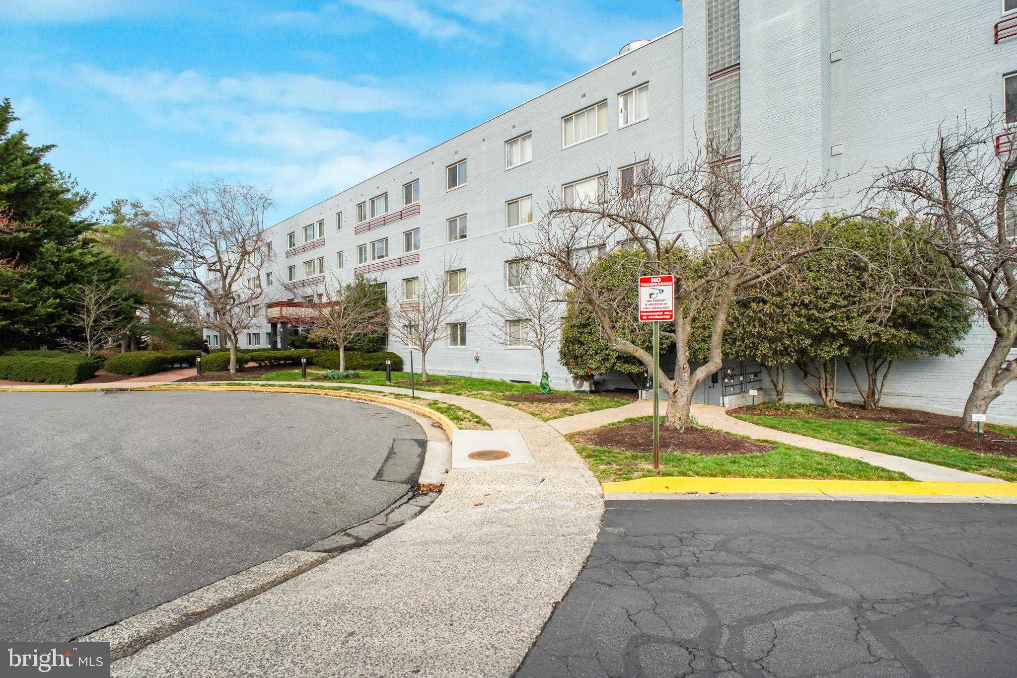 3701 5th St S Apt 106 photo 4