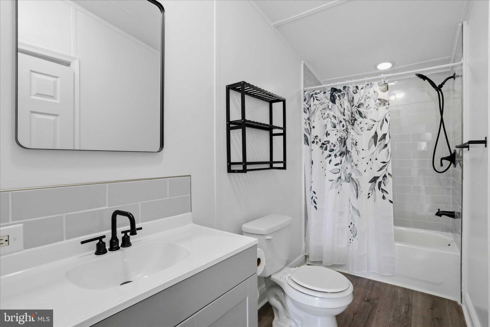 287 Royal Crest Dr photo 39