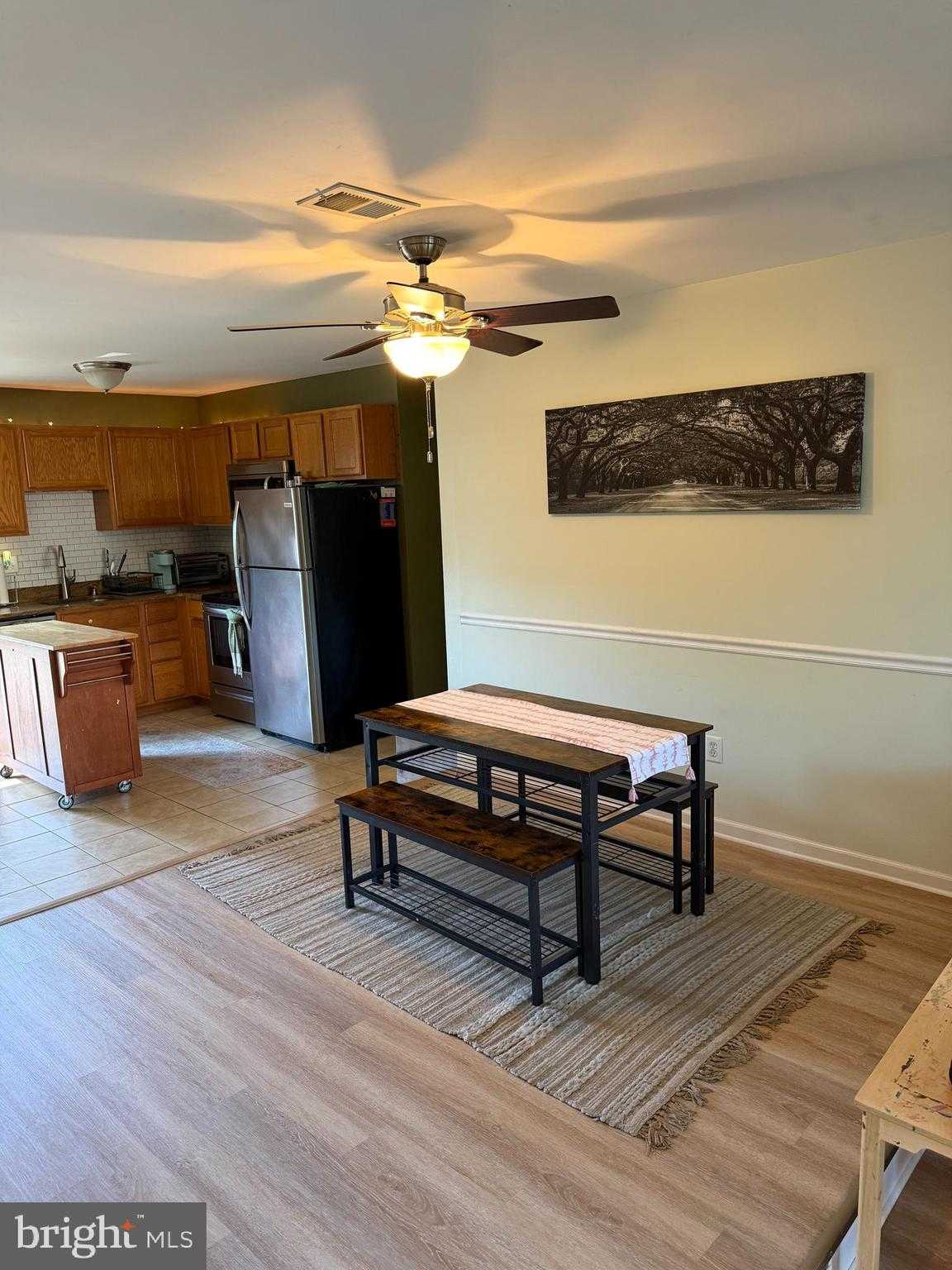 1542 Lowell CT photo 8