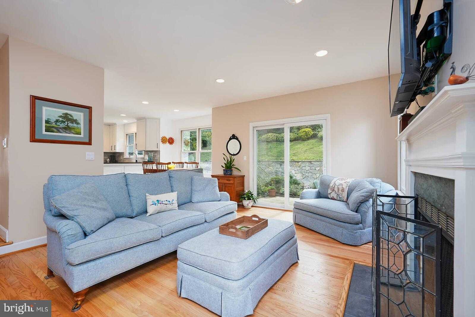 9505 Columbia Blvd photo 8