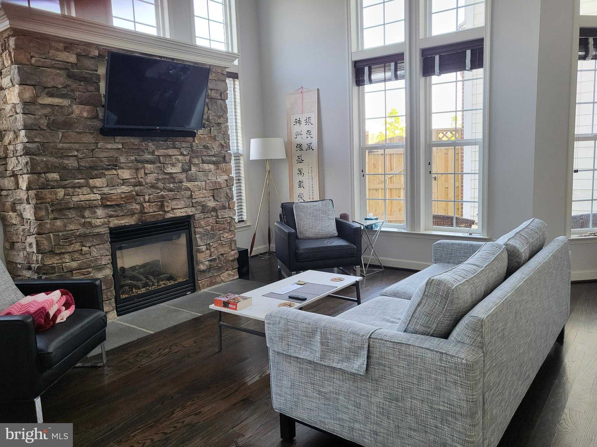 19440 Front St photo 7