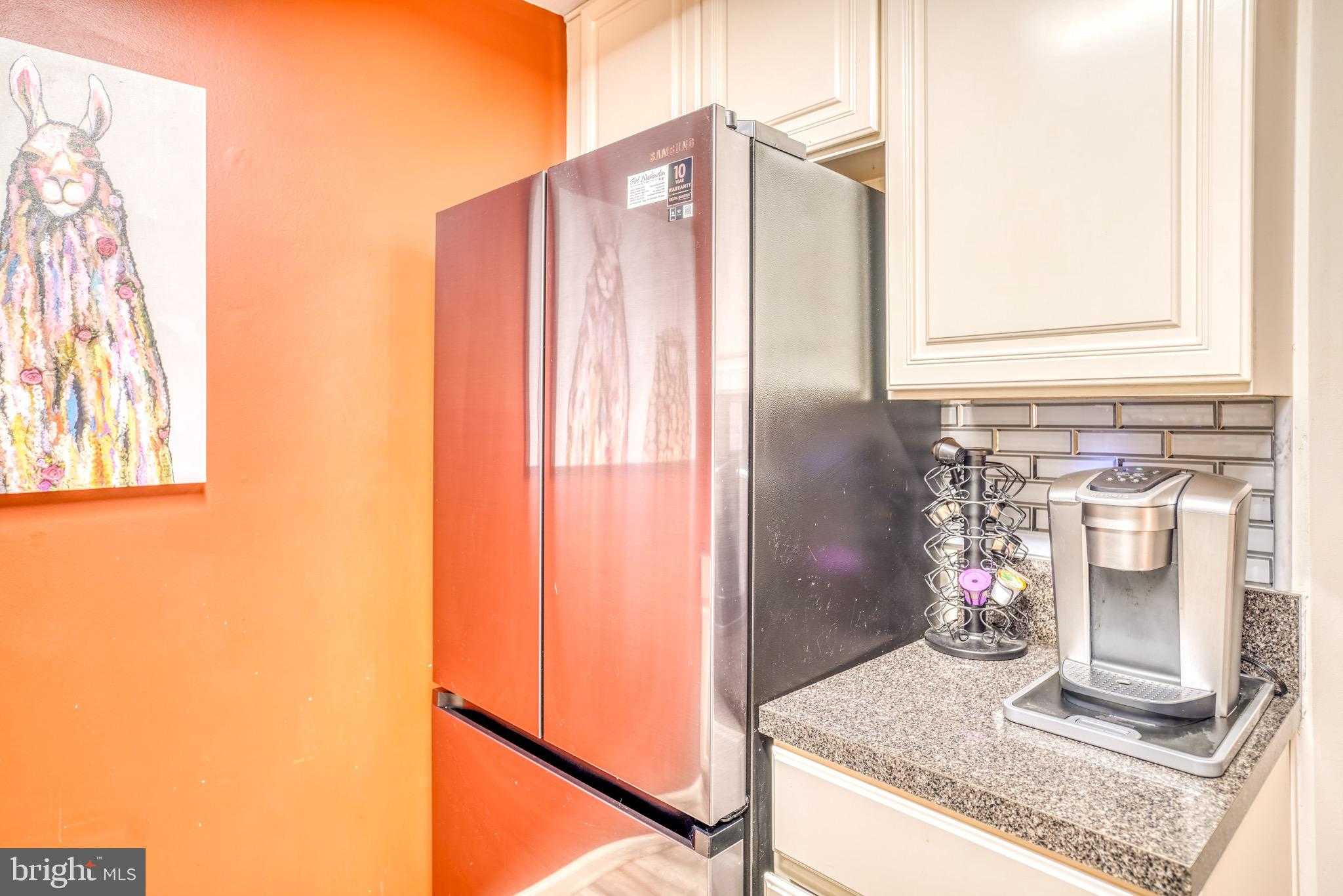 504 Dresher Woods Dr photo 16