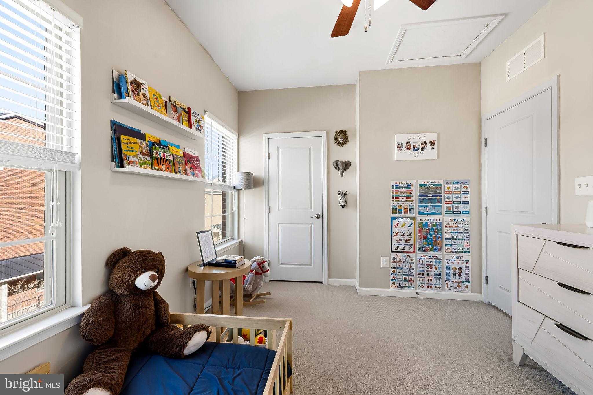 4609 Hudson St photo 23