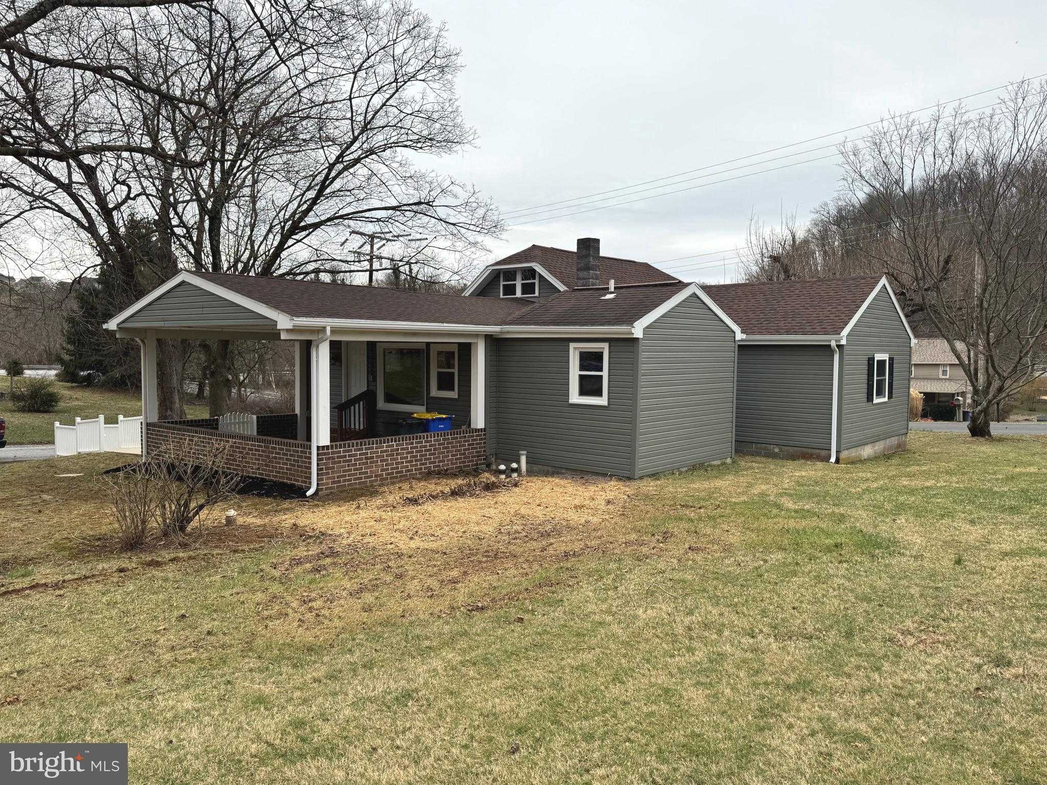 1325 Conewago Ave photo 4