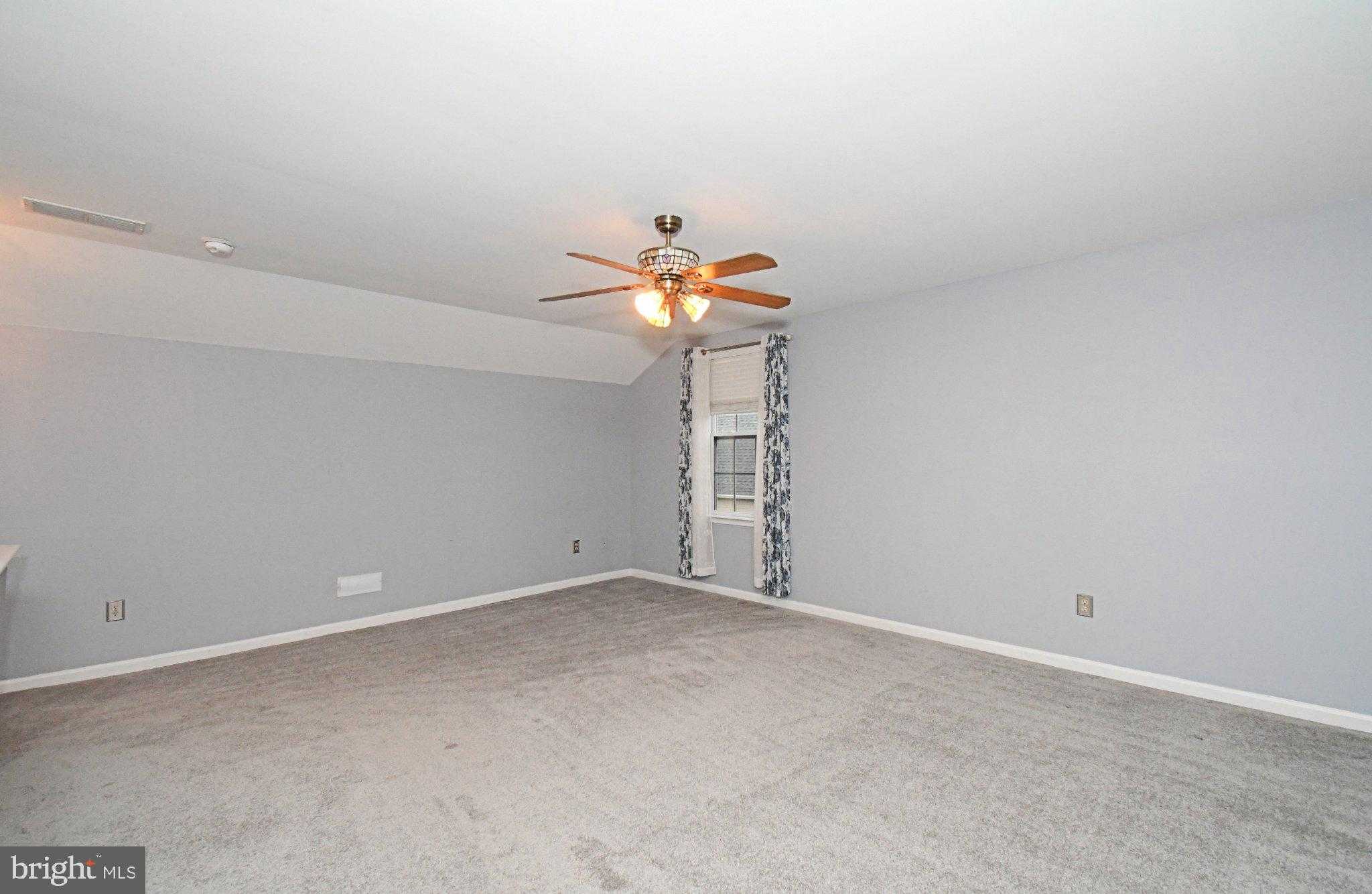 215 Dorchester Dr photo 45