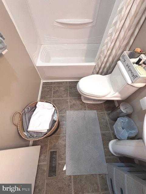 7513 Harper Dr photo 13