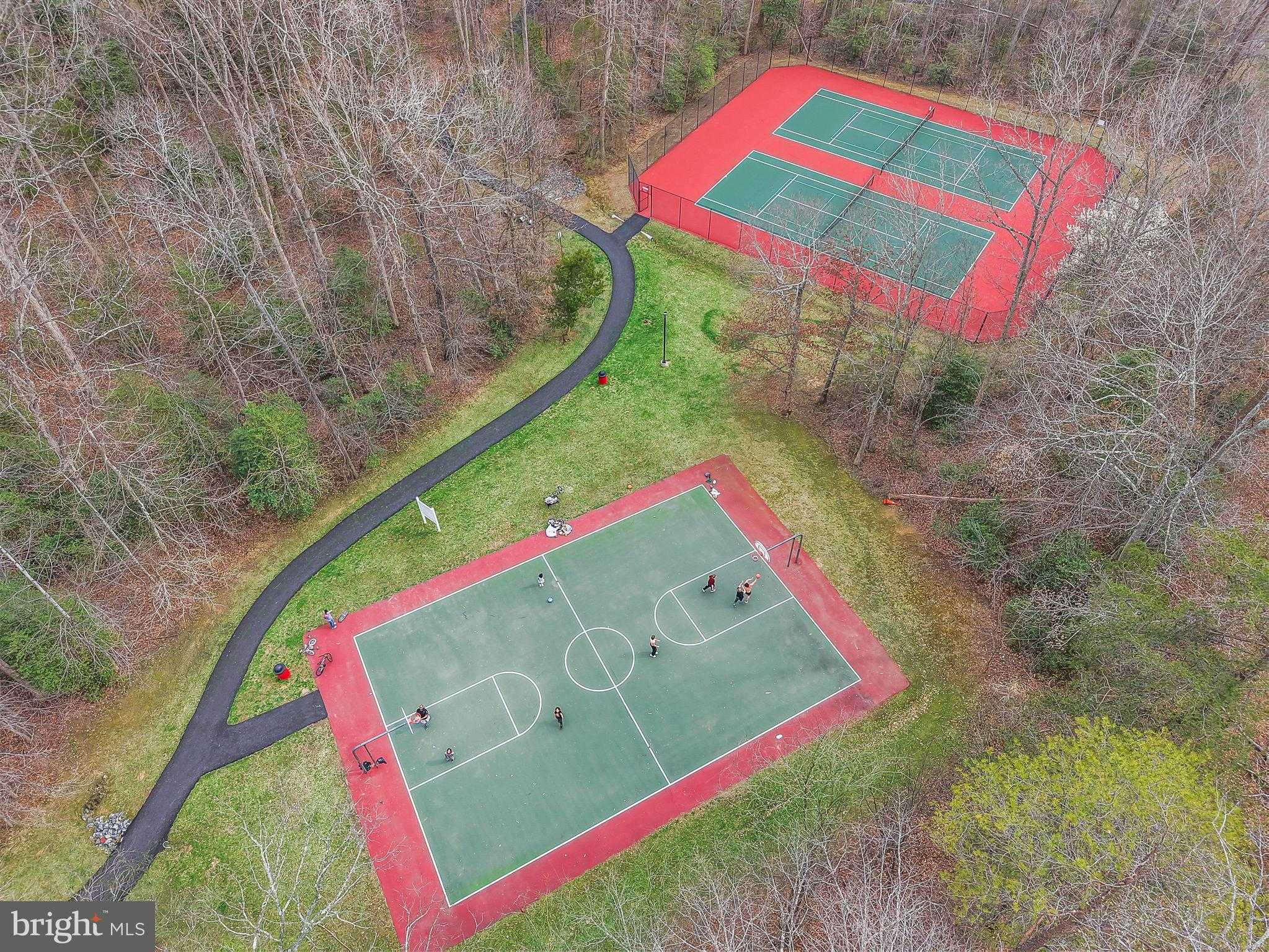 15 Saint Adams Dr photo 48