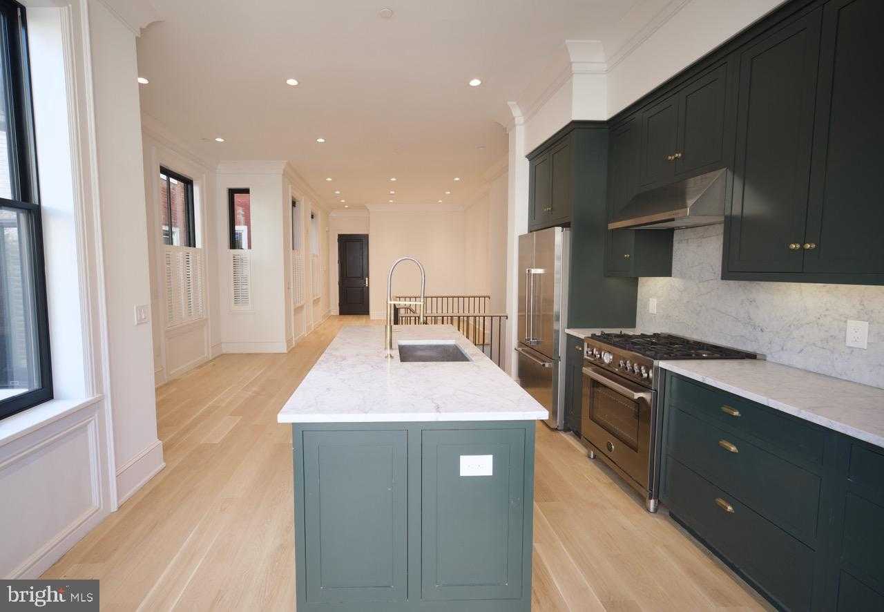 1227 N 6th St photo 23