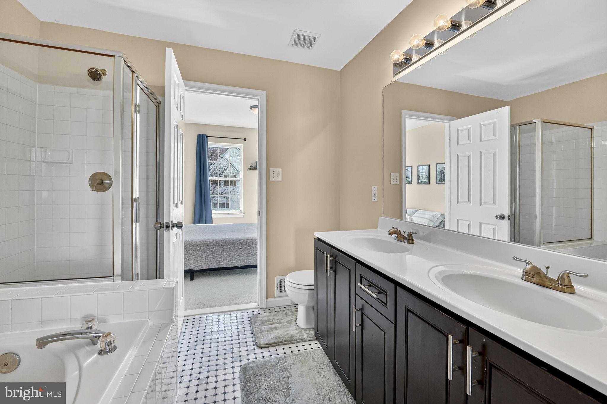 42996 Astell St photo 49