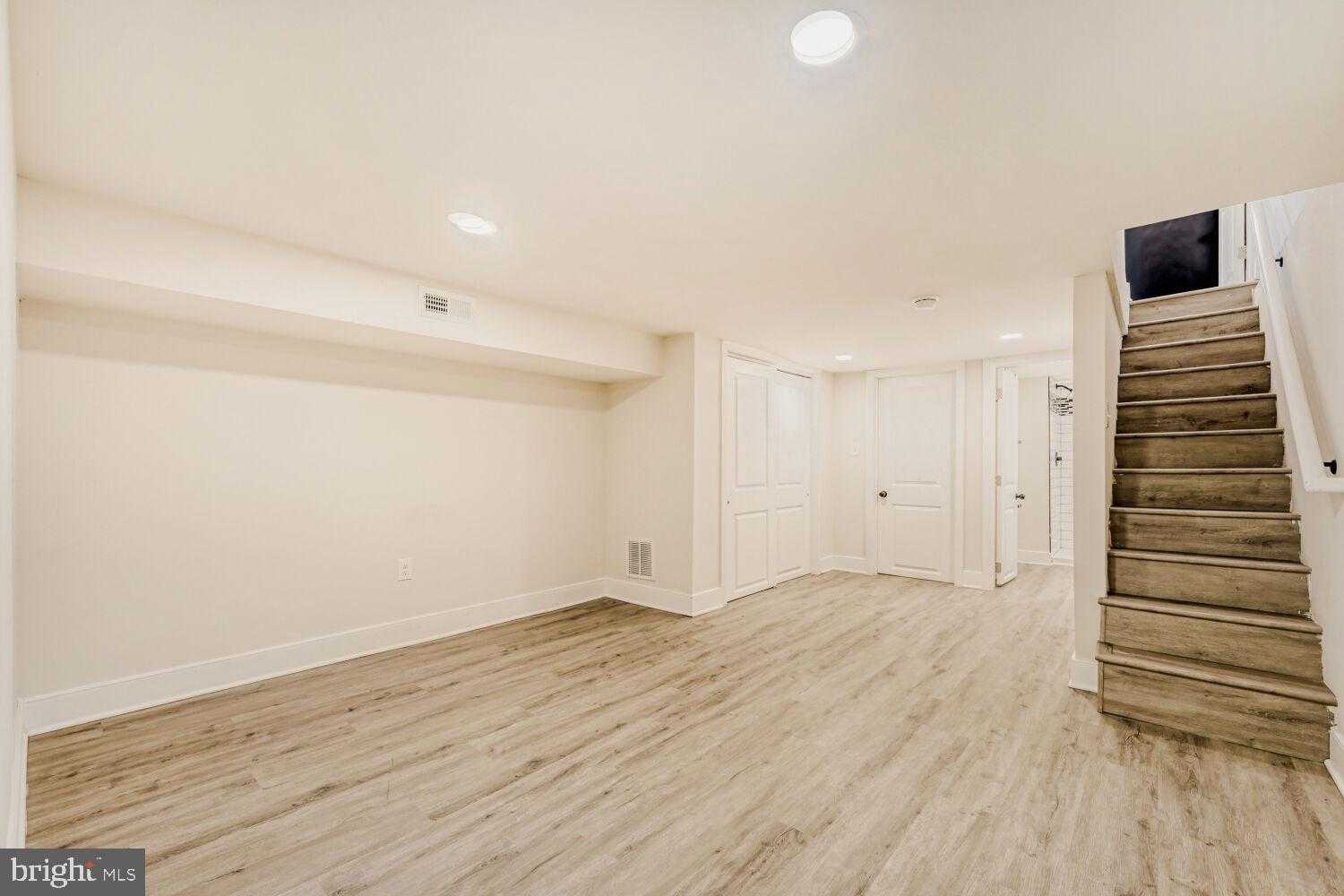 2764 The Alameda photo 22