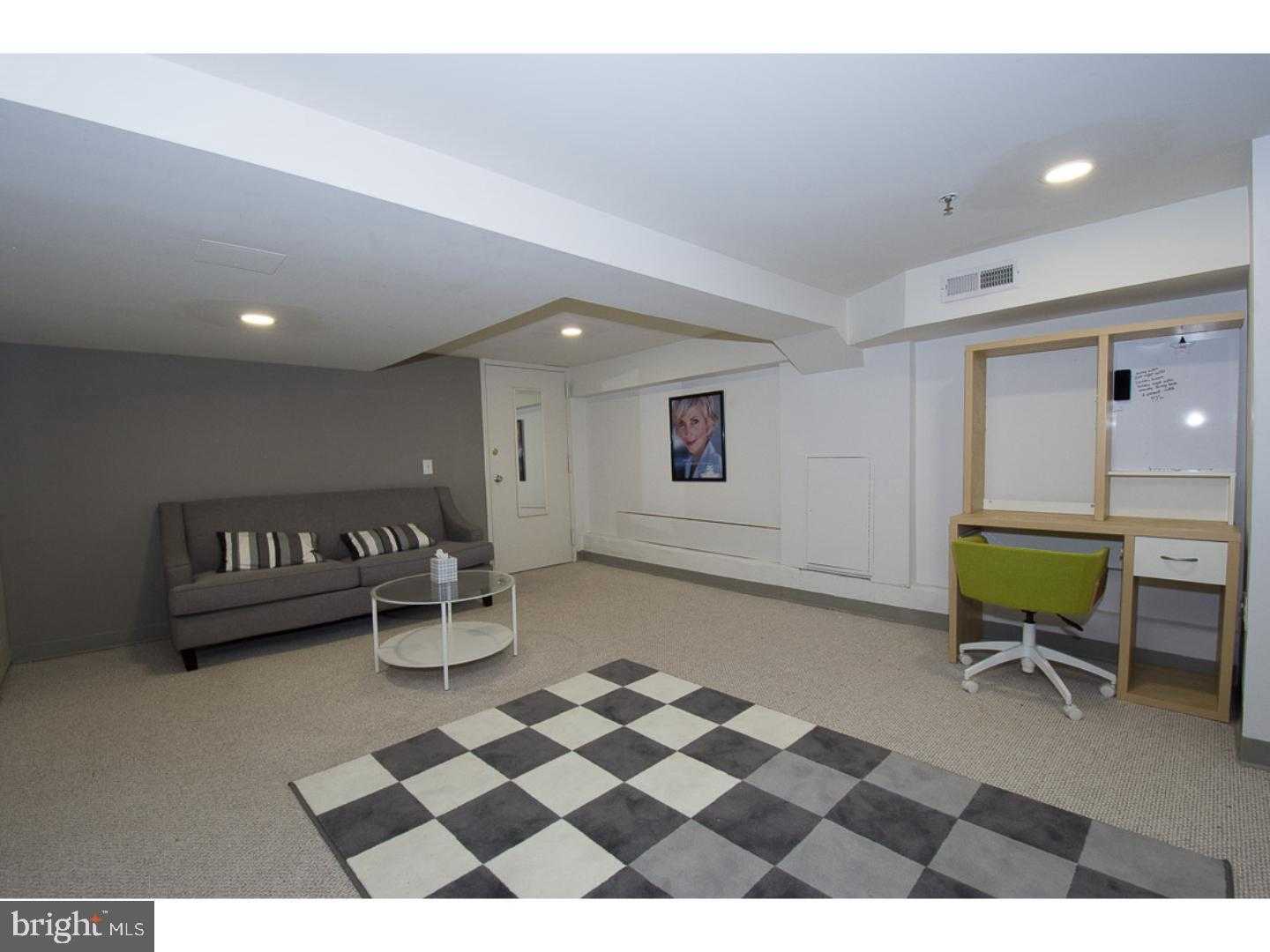 303 S 11th St Apt 10 photo 11