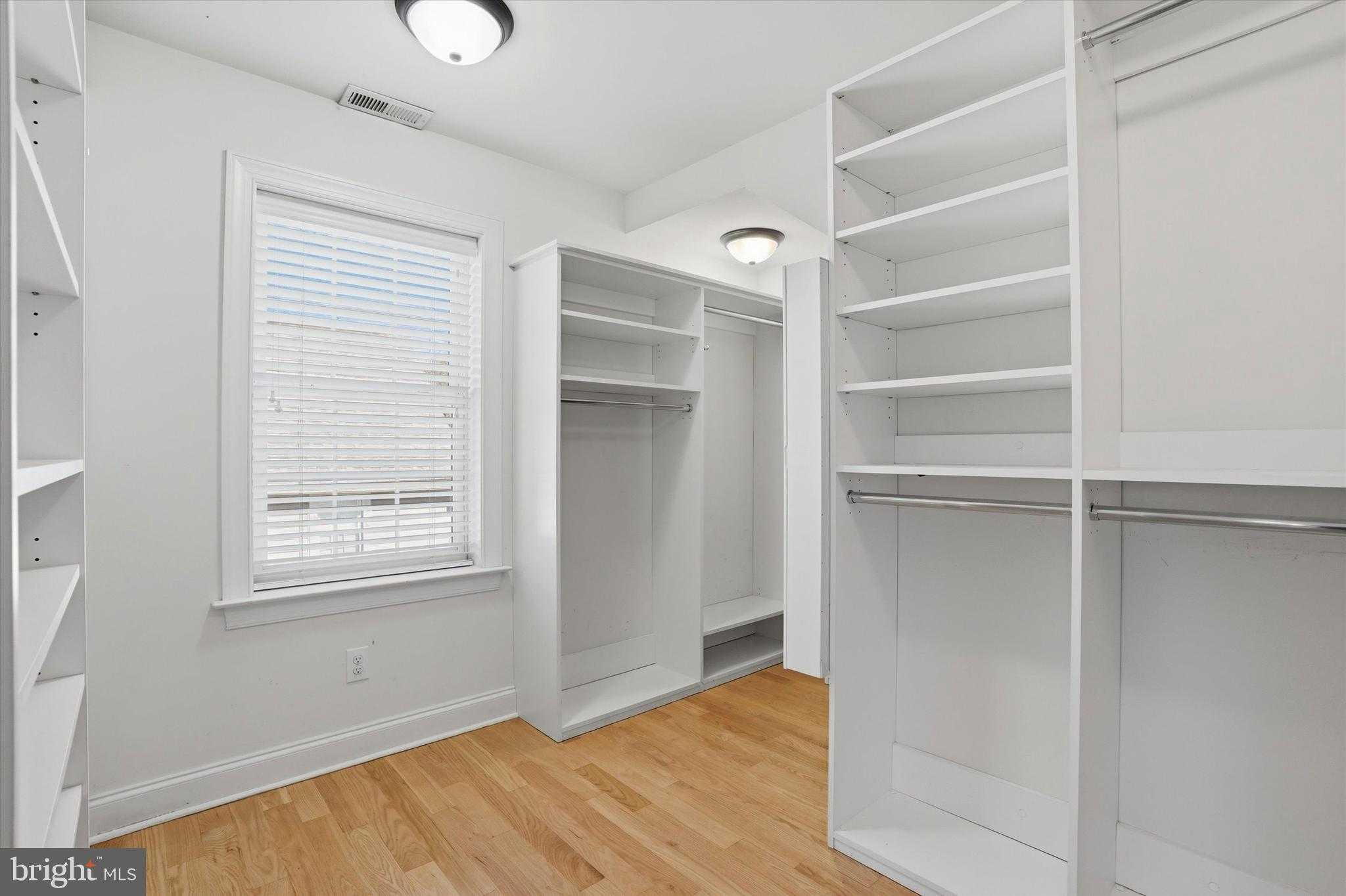 15 E Mercer Ave photo 42