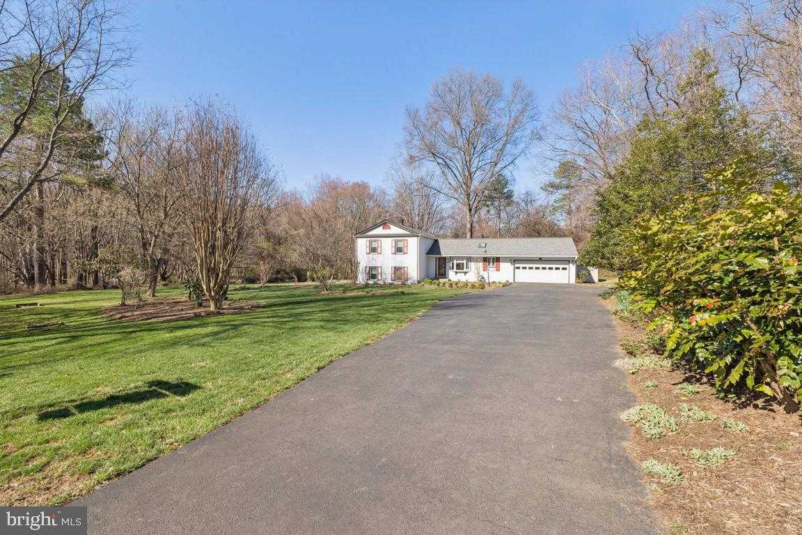 2926 Fort Lee St photo 3