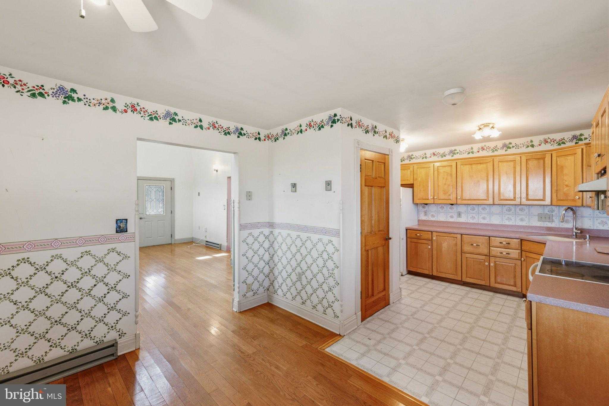 777 Glengary Rd photo 21