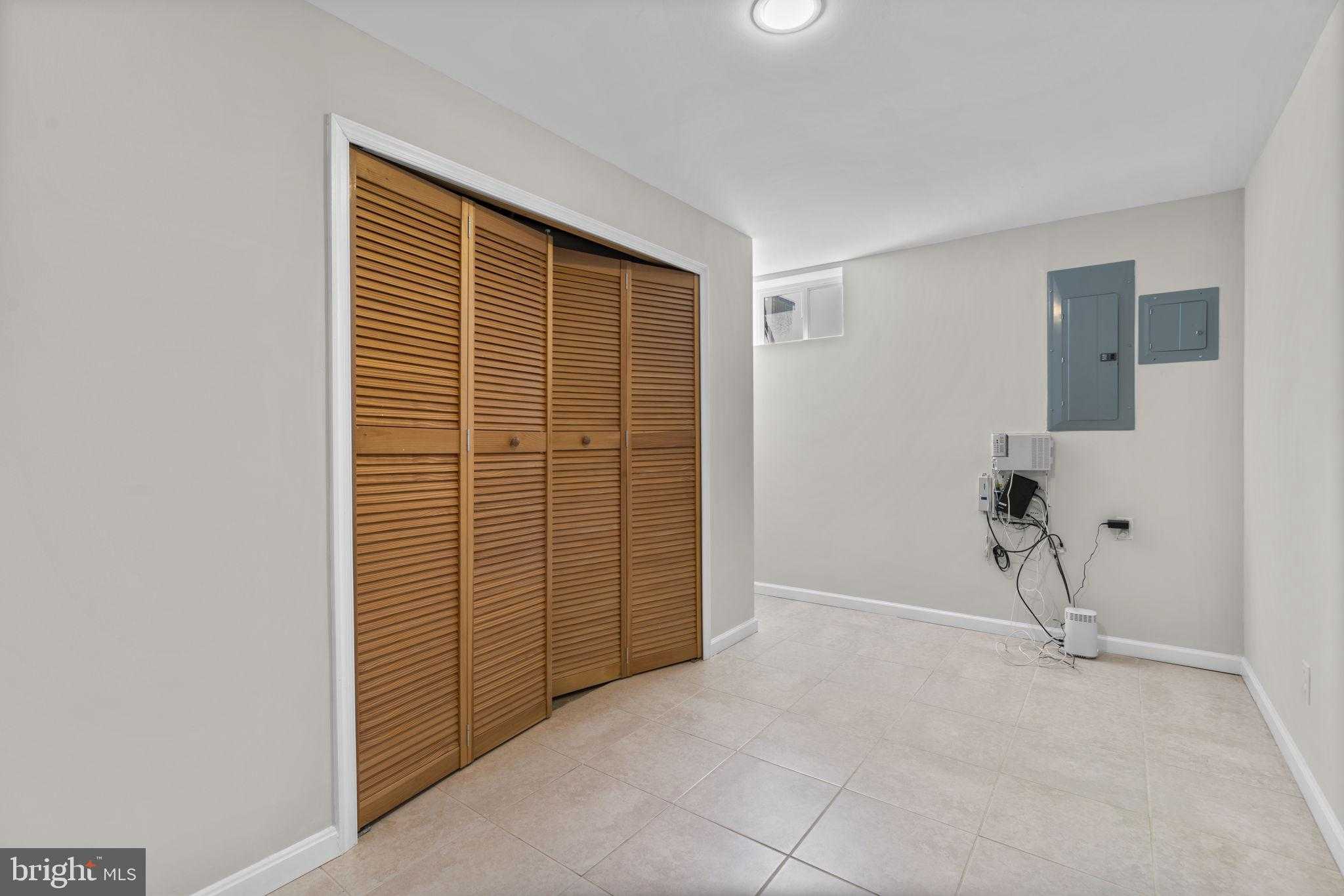 1413 Della Way photo 40