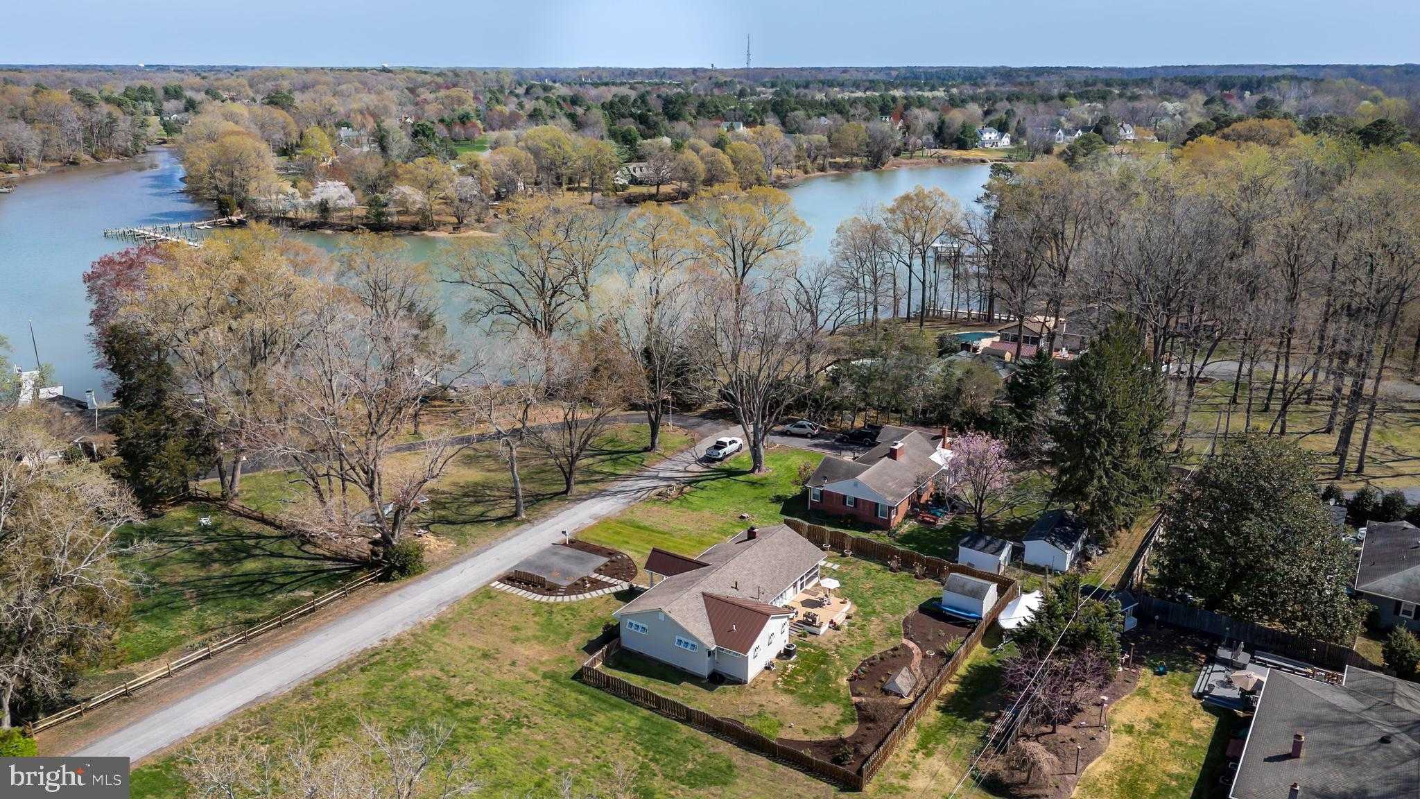 28567 Holden Rd photo 4