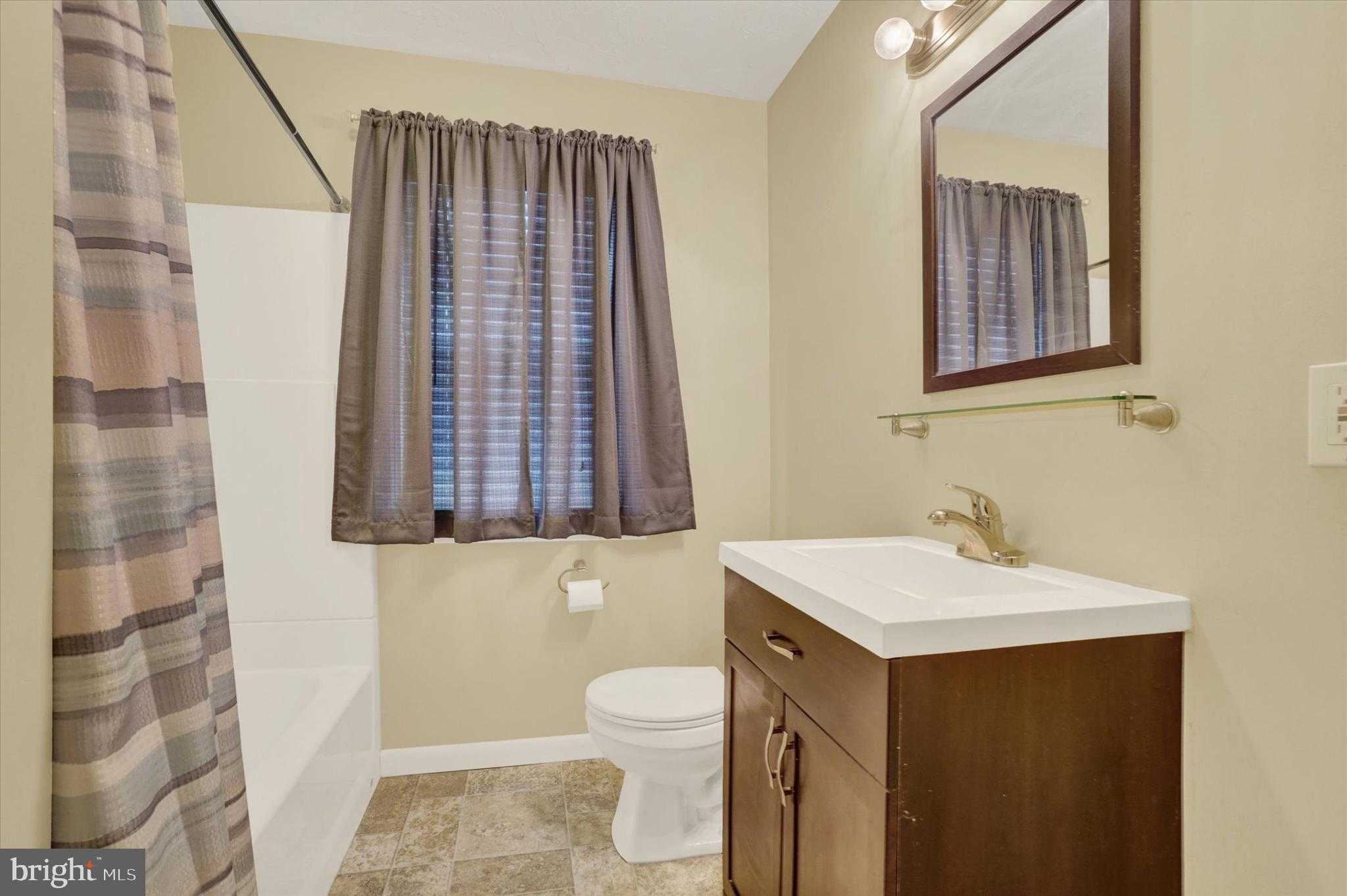 2311 Tower Dr photo 15