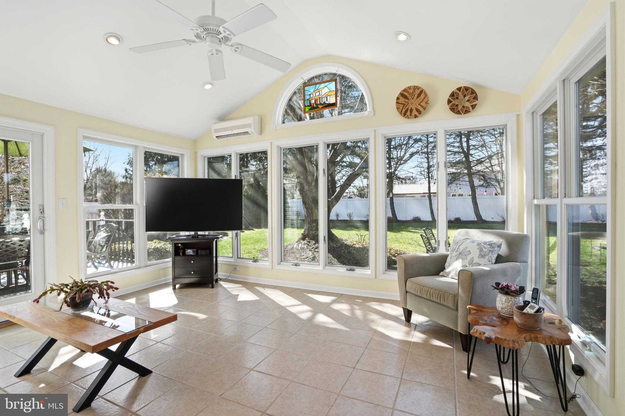 283 Greenview Rd photo 16