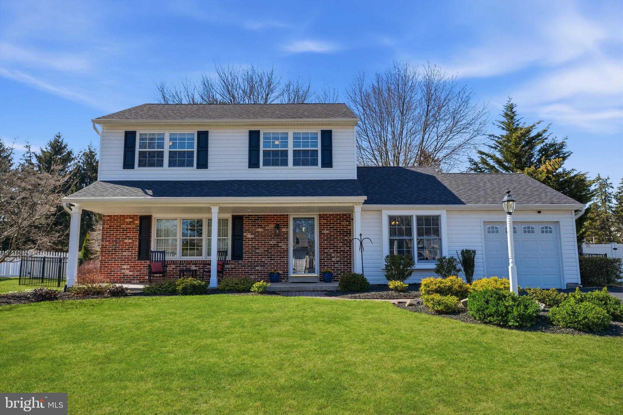 283 Greenview Rd photo 2