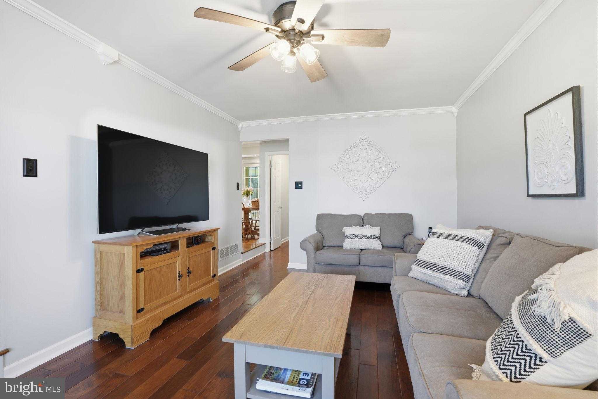 283 Greenview Rd photo 5