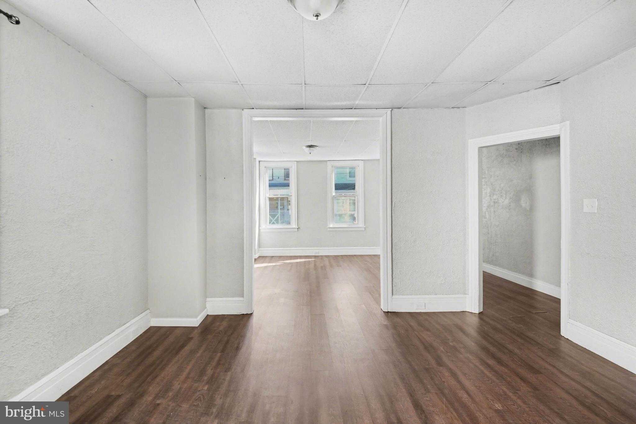 537 N 11th St photo 7