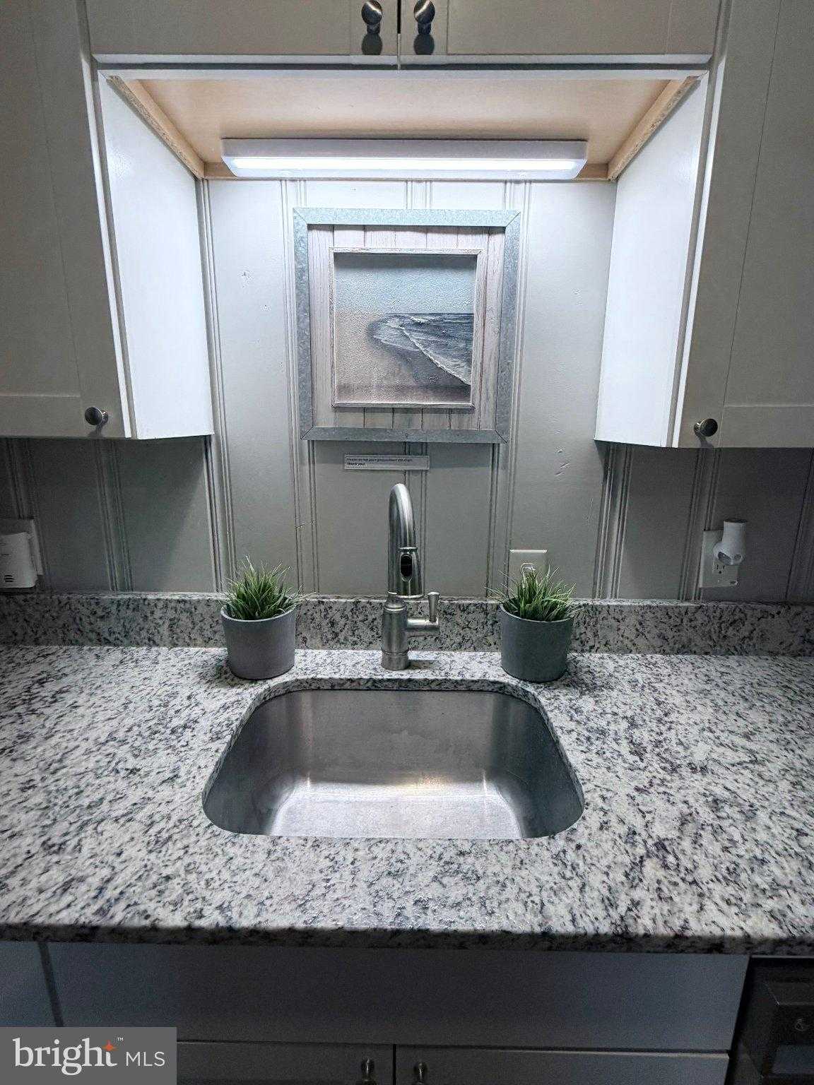 1407 Saint Louis Ave photo 23