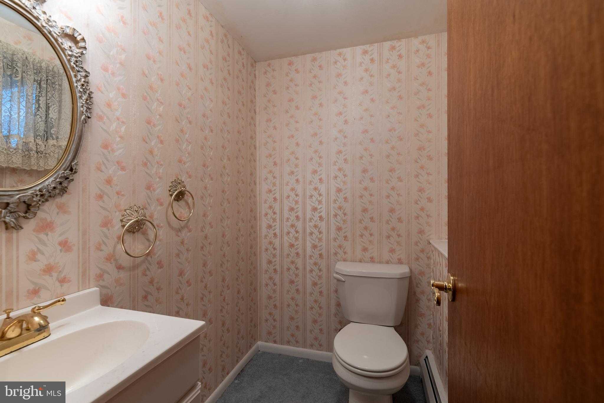 538 Parmentier Rd photo 20