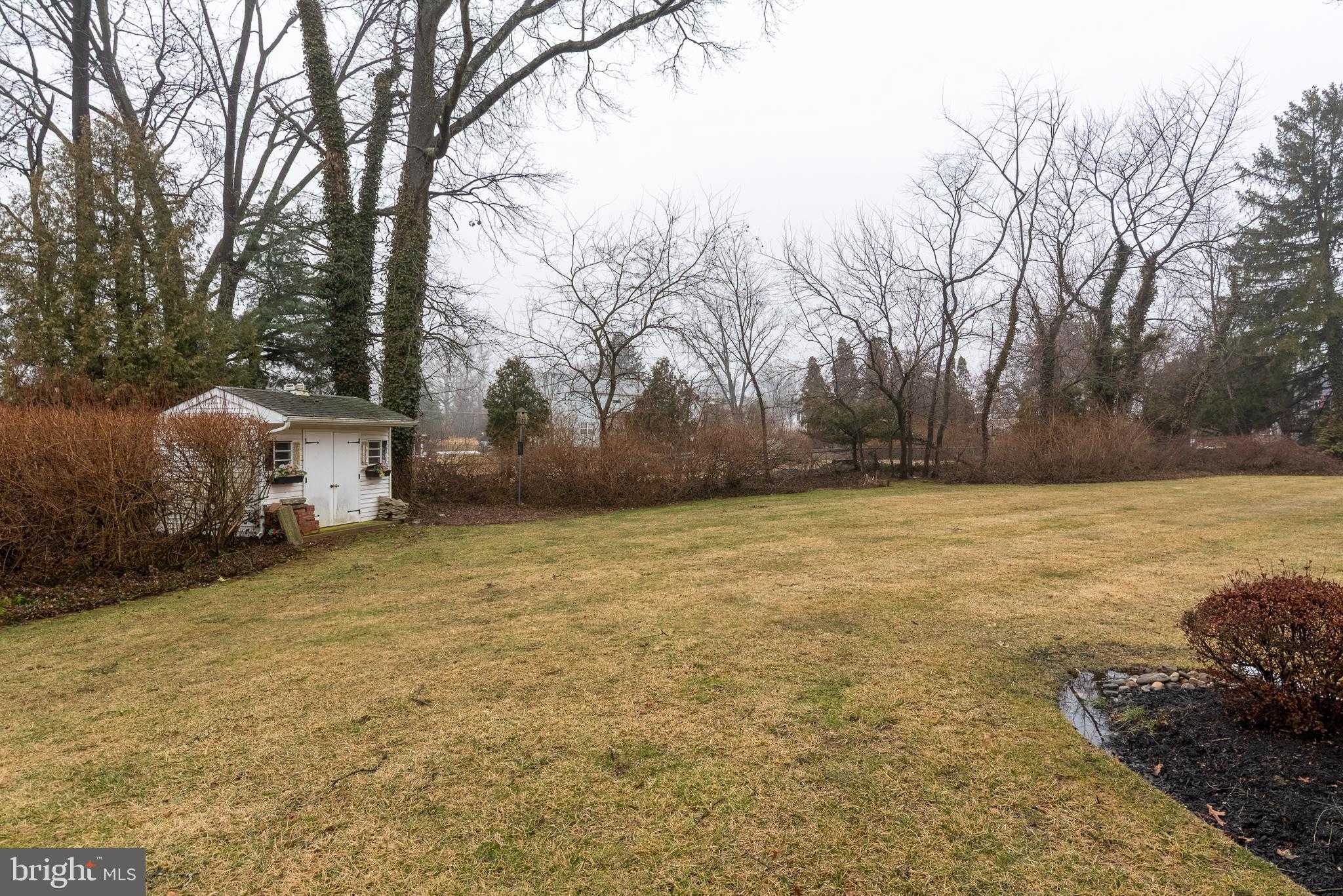 538 Parmentier Rd photo 26