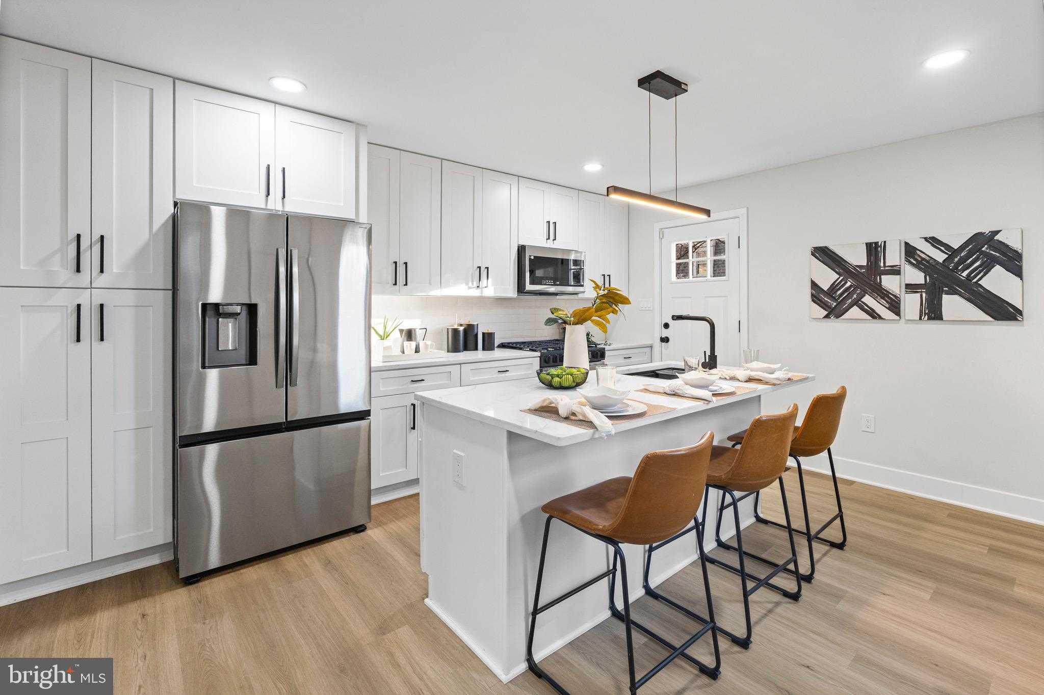 8221 Stewarton CT photo 7