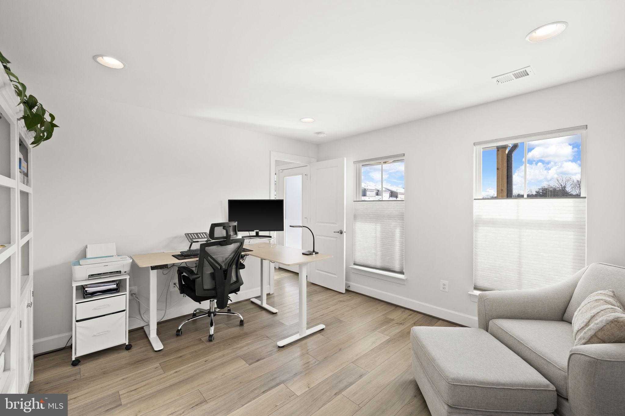 225 Smokebush Dr photo 39