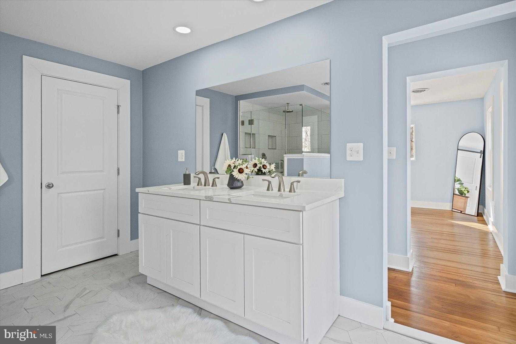 9906 Belair Rd photo 23