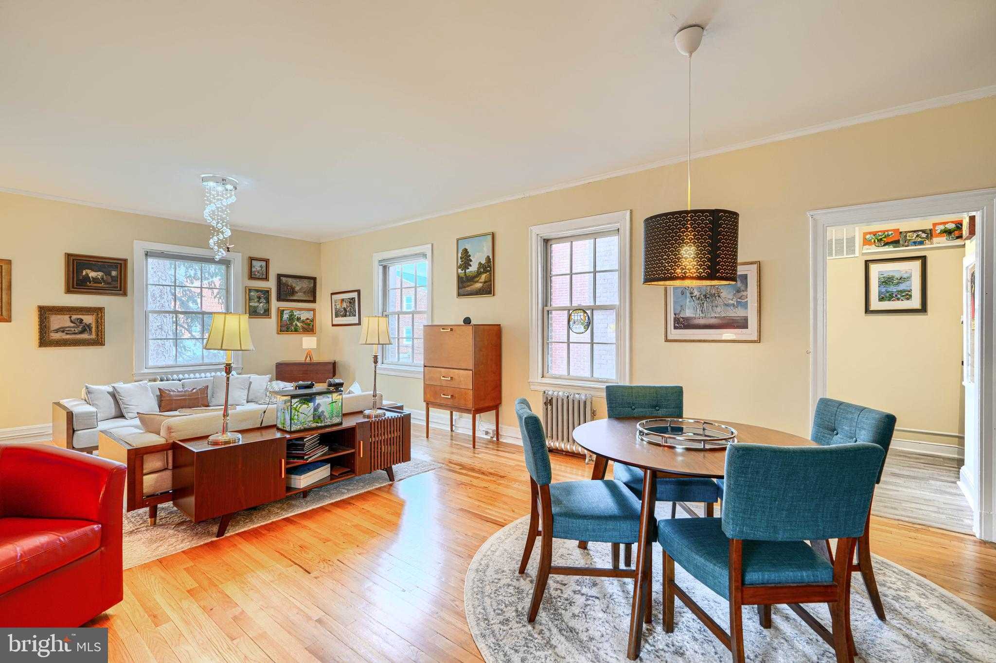 501 W University Pkwy photo 4