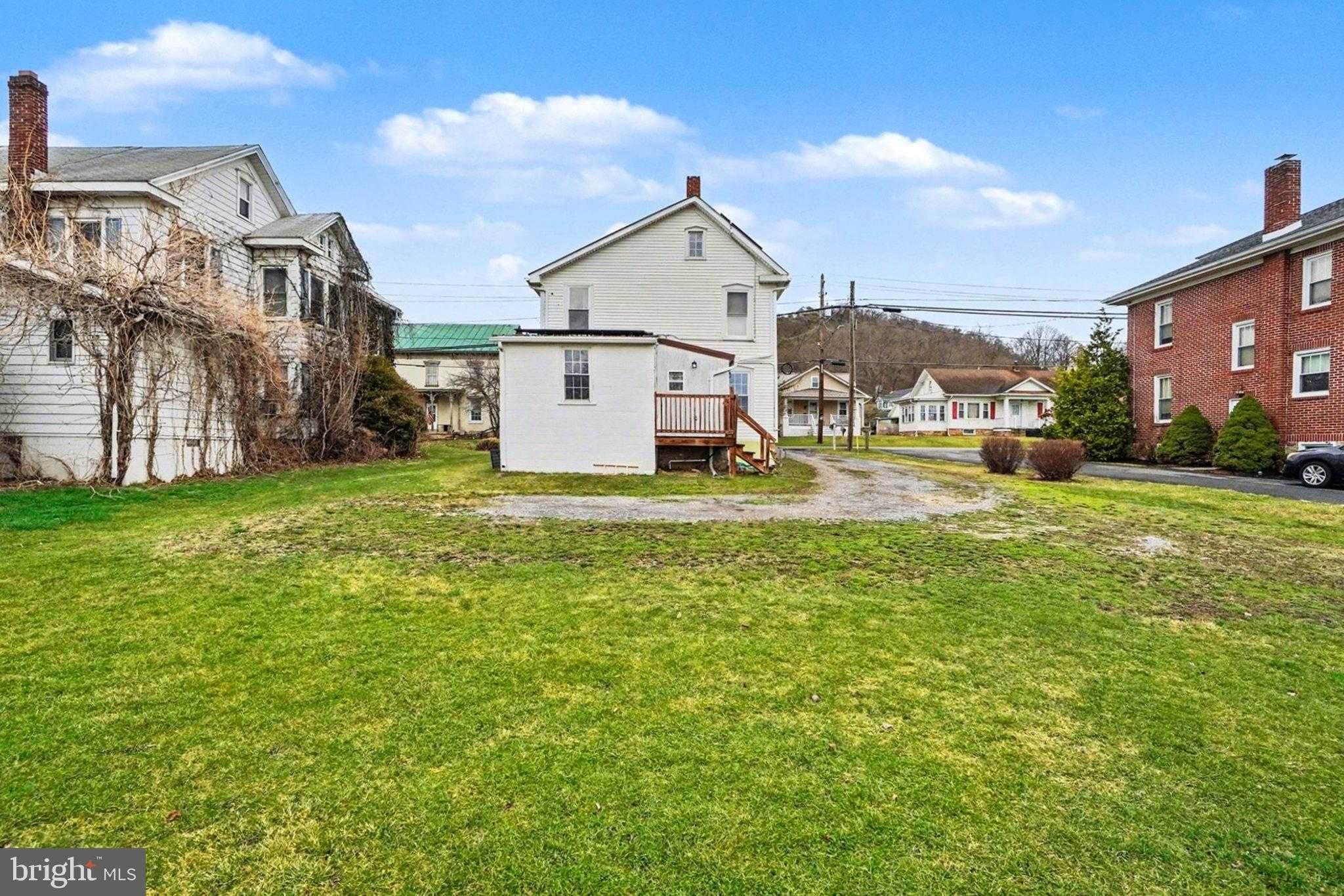 62 Westfall St photo 25