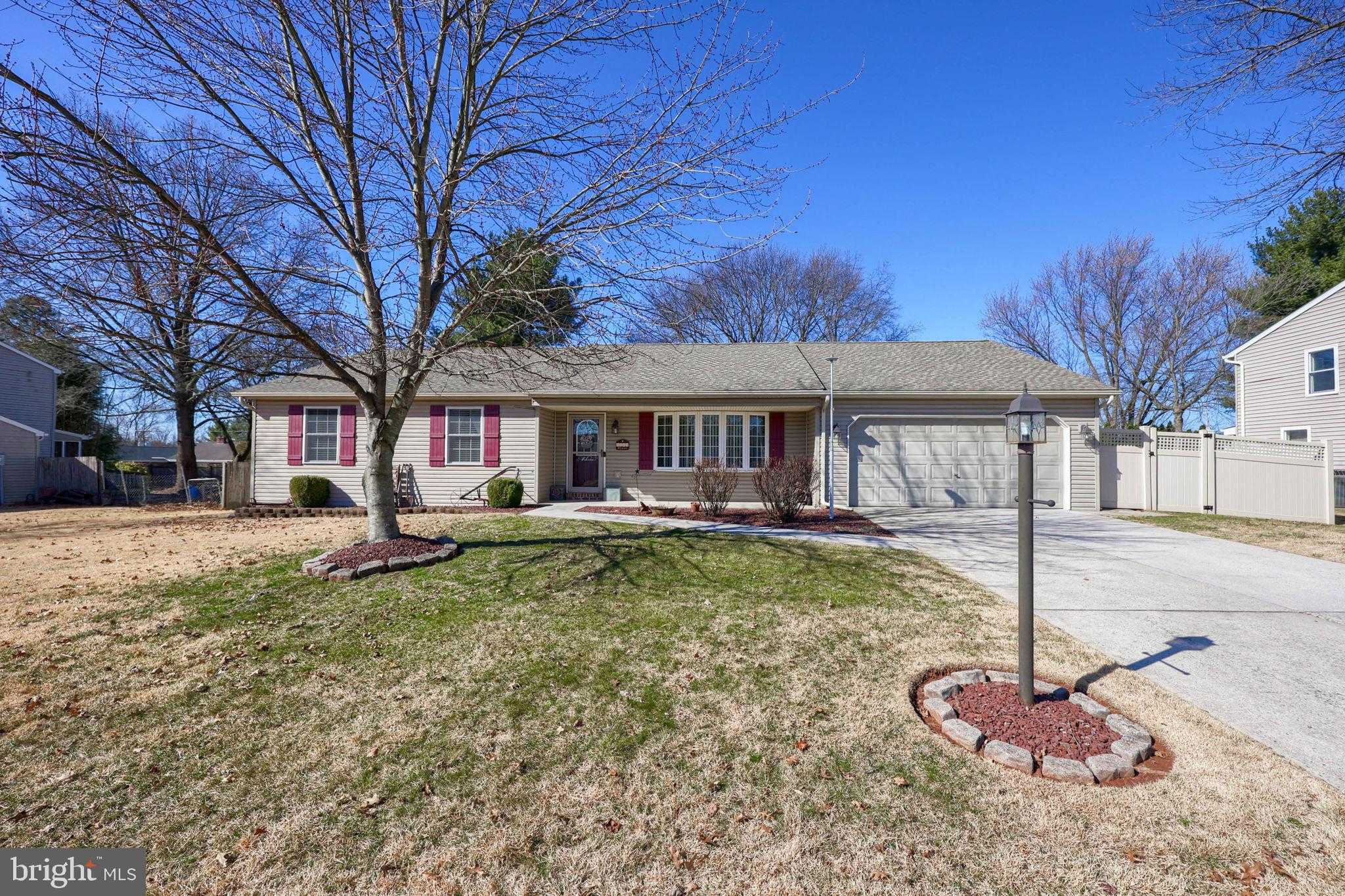 2552 Manor Rd photo 29