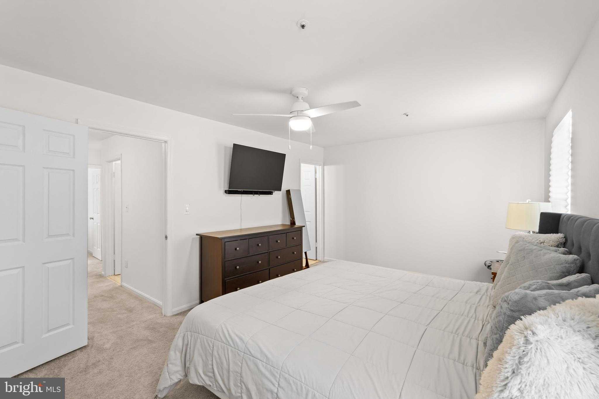 14652 Governor Sprigg Pl # 461 photo 17