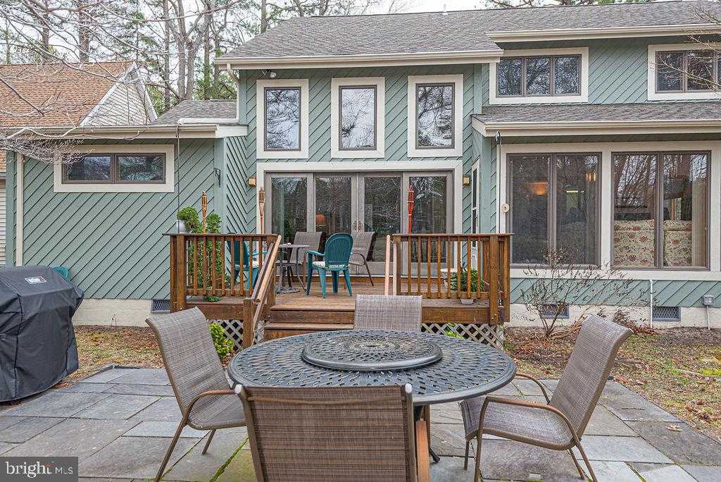 562 Ocean Pkwy photo 64