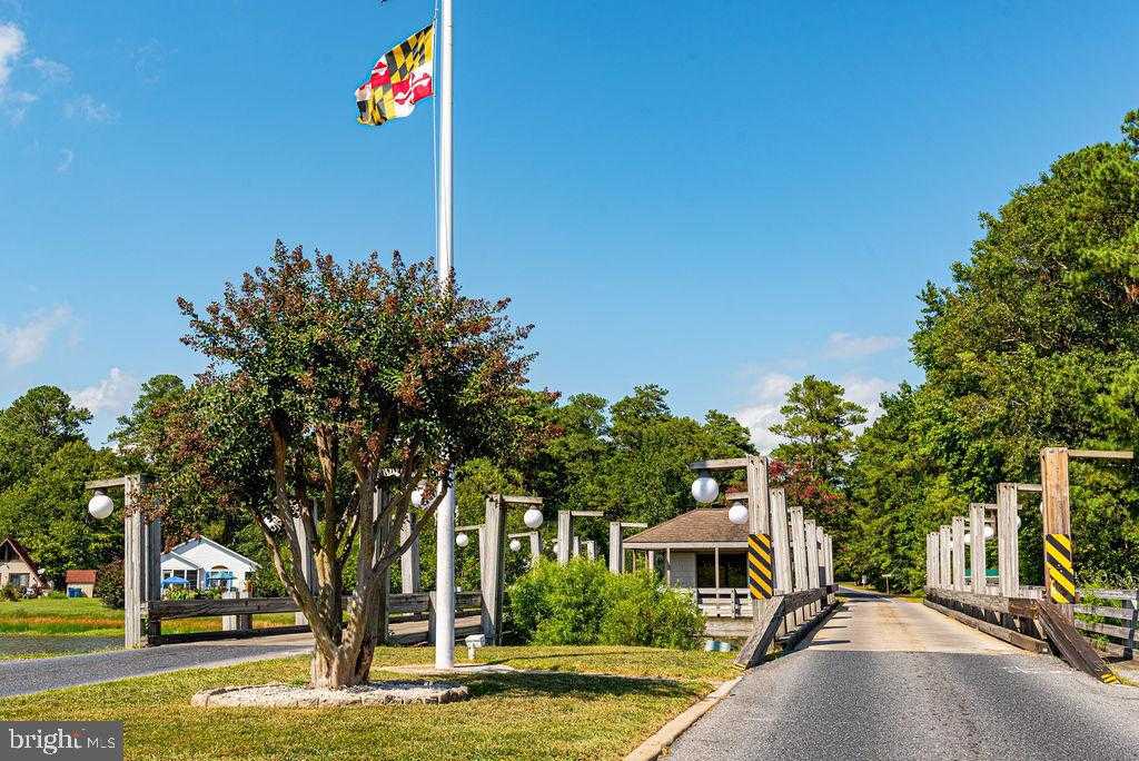 562 Ocean Pkwy photo 86