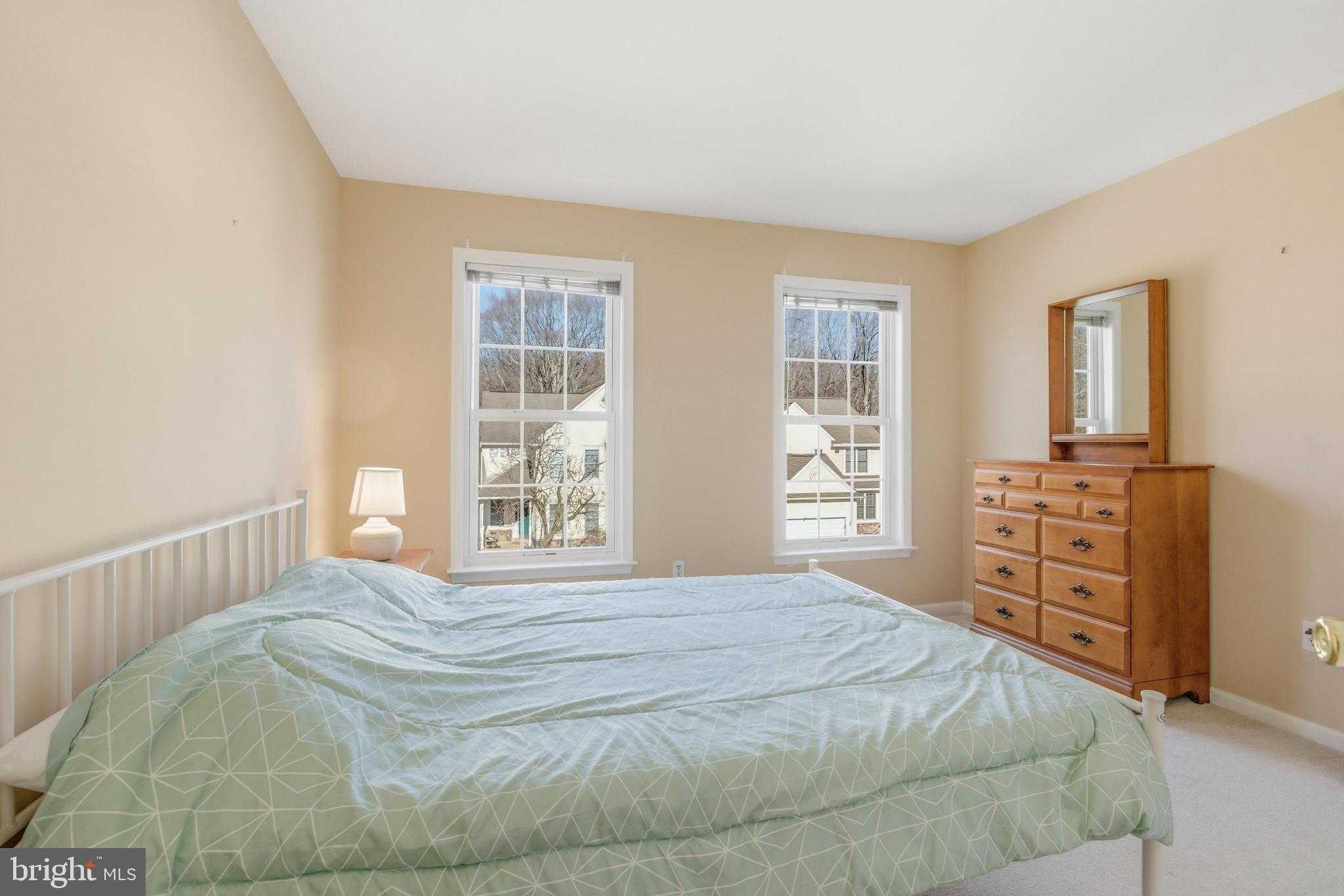 902 Chiswell Dr photo 28